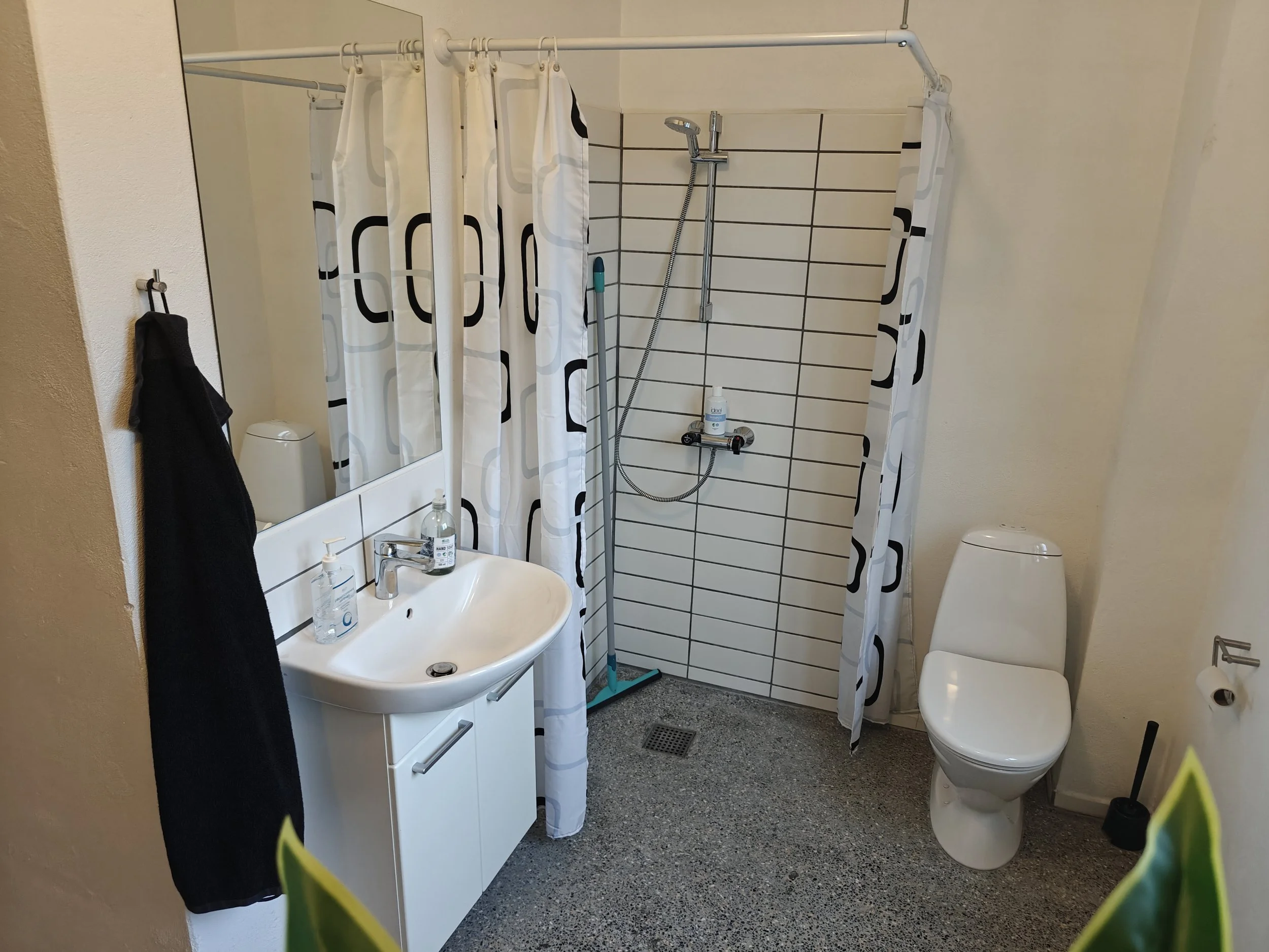Toilet og bad (1).jpg