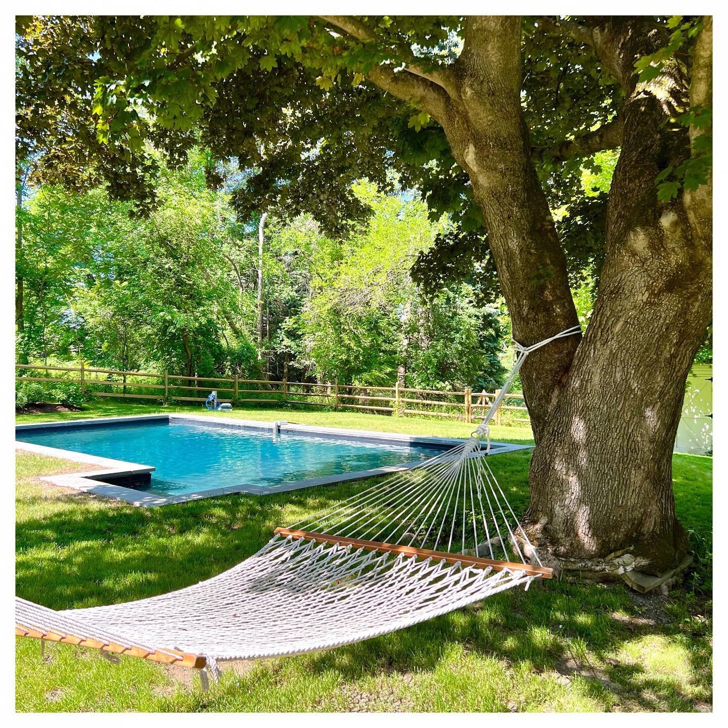 Dreaming of being here and cooling off 🌊 on this scorcher 🔥? How is it already 90 degrees 🌡️? Kittle Farmhouse&rsquo;s pool is guest ready and we have a few weeks left open on our @airbnb calendar 🗓️Booking link in bio.

*
*
*
#nycgetaway #stayan