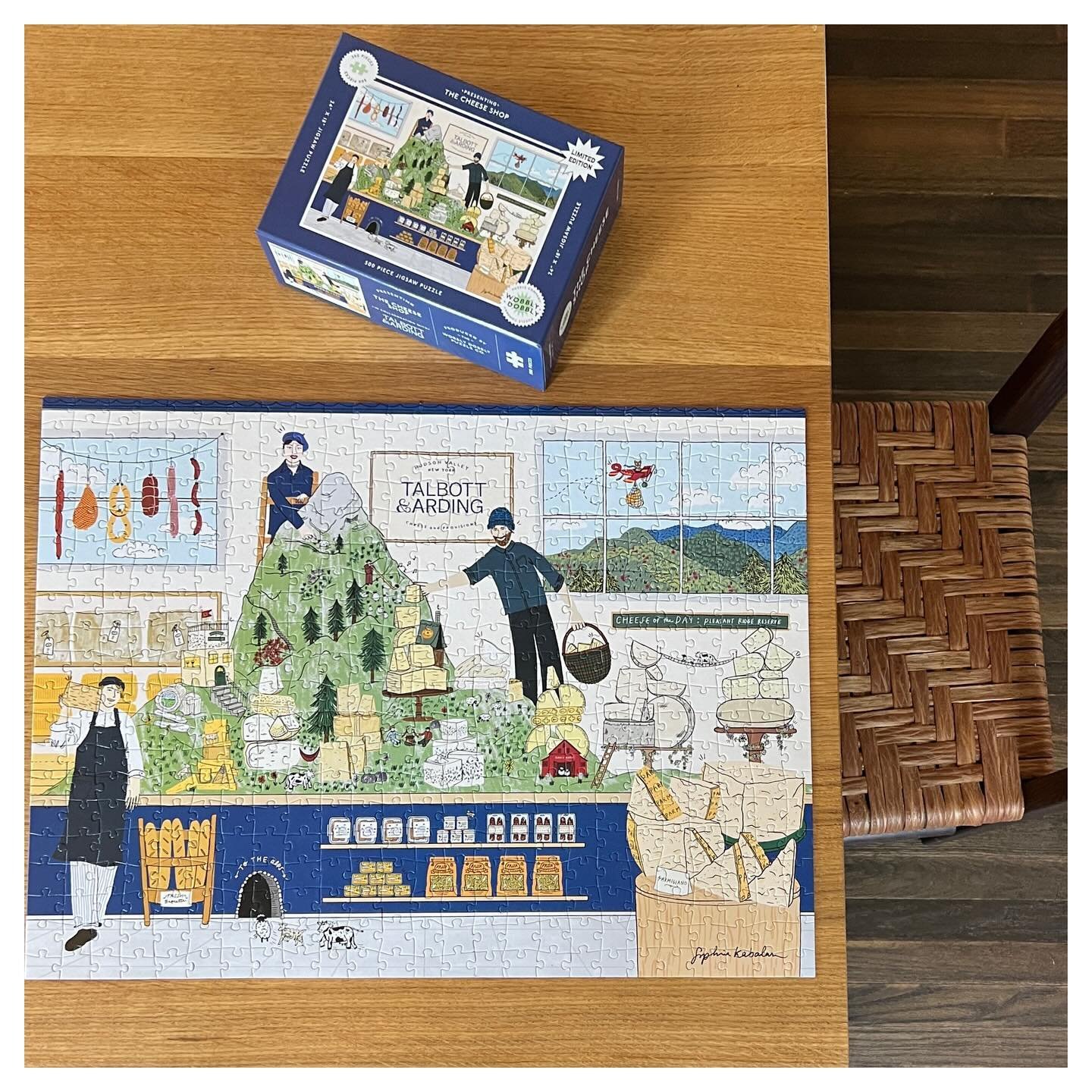 Besides picking up amazing cheeses and local gourmet provisions @talbottandarding you can now get puzzles! Loved putting this one together with my daughter. What a great gift idea.
*
*
*
#hudsonvalley #northofnyc #smalltowns #columbiacounty #escapebr