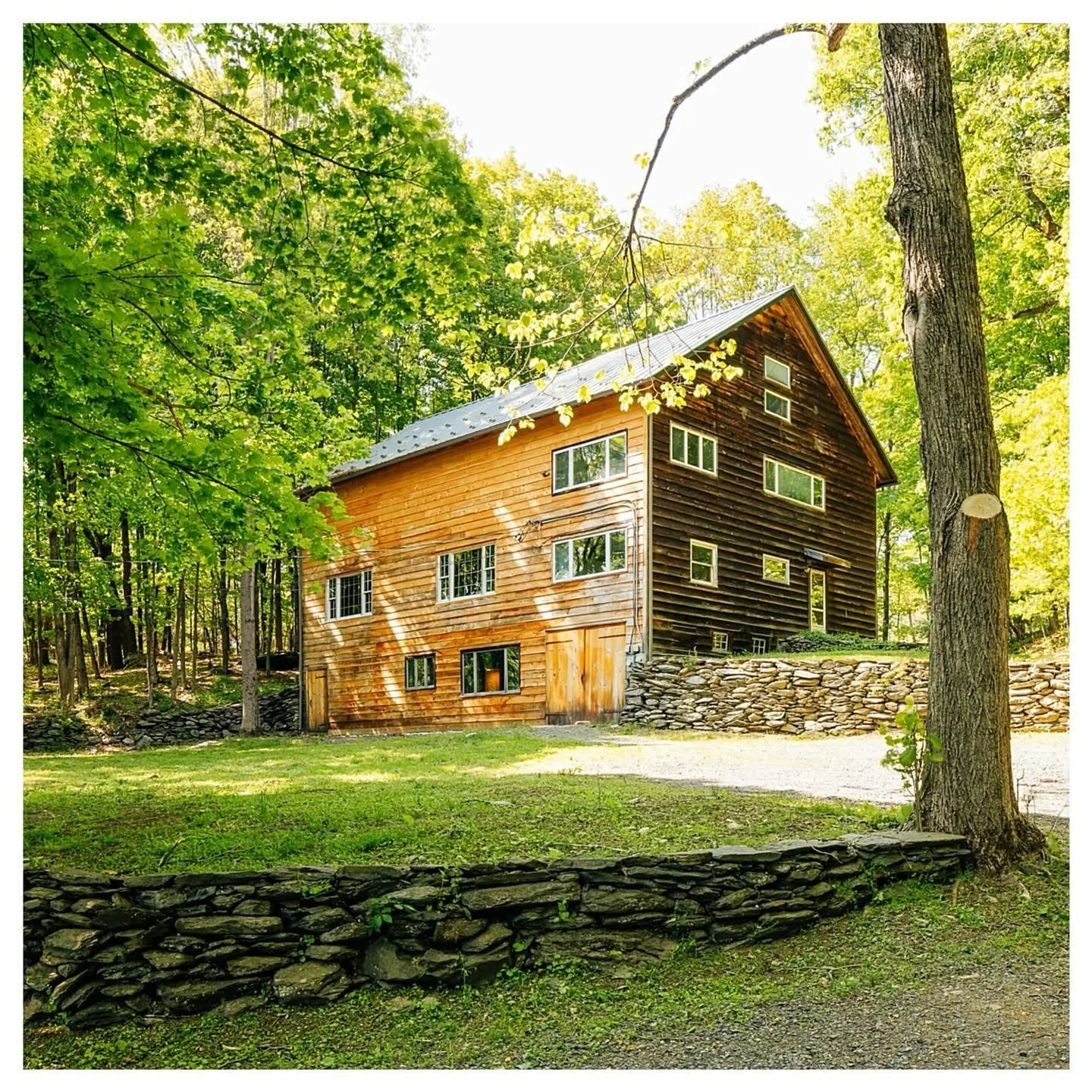 📣New Listing Alert📣. We are so excited to announce the addition of The Bathrick Barn to our Wknd-r vacation rental roster ✨. A historical 18th century renovated barn on 4 acres, just ten minutes from the village of Red Hook. The 3 leveled barn feat
