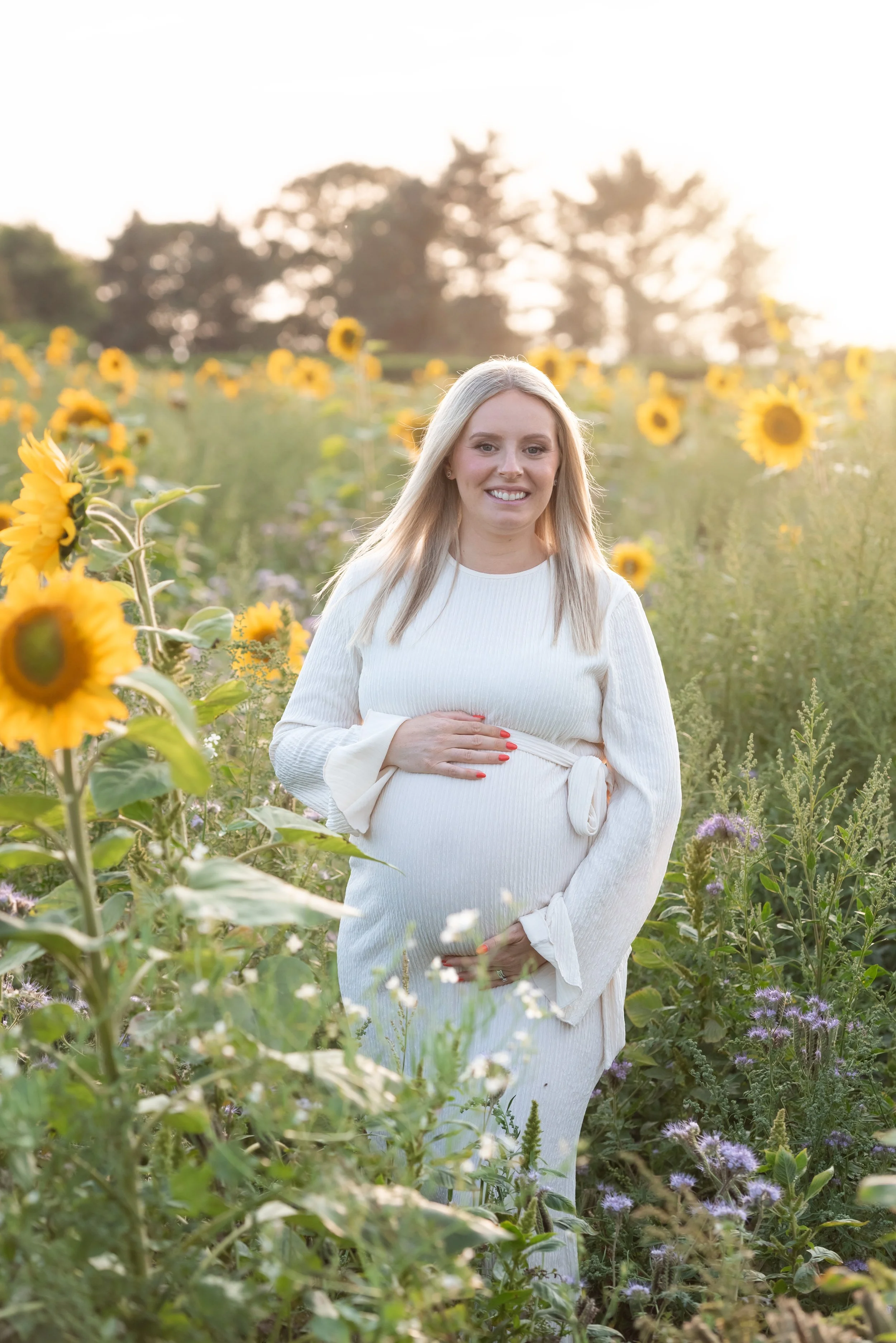 Jersey photographer - sunflower maternity phtoshoot