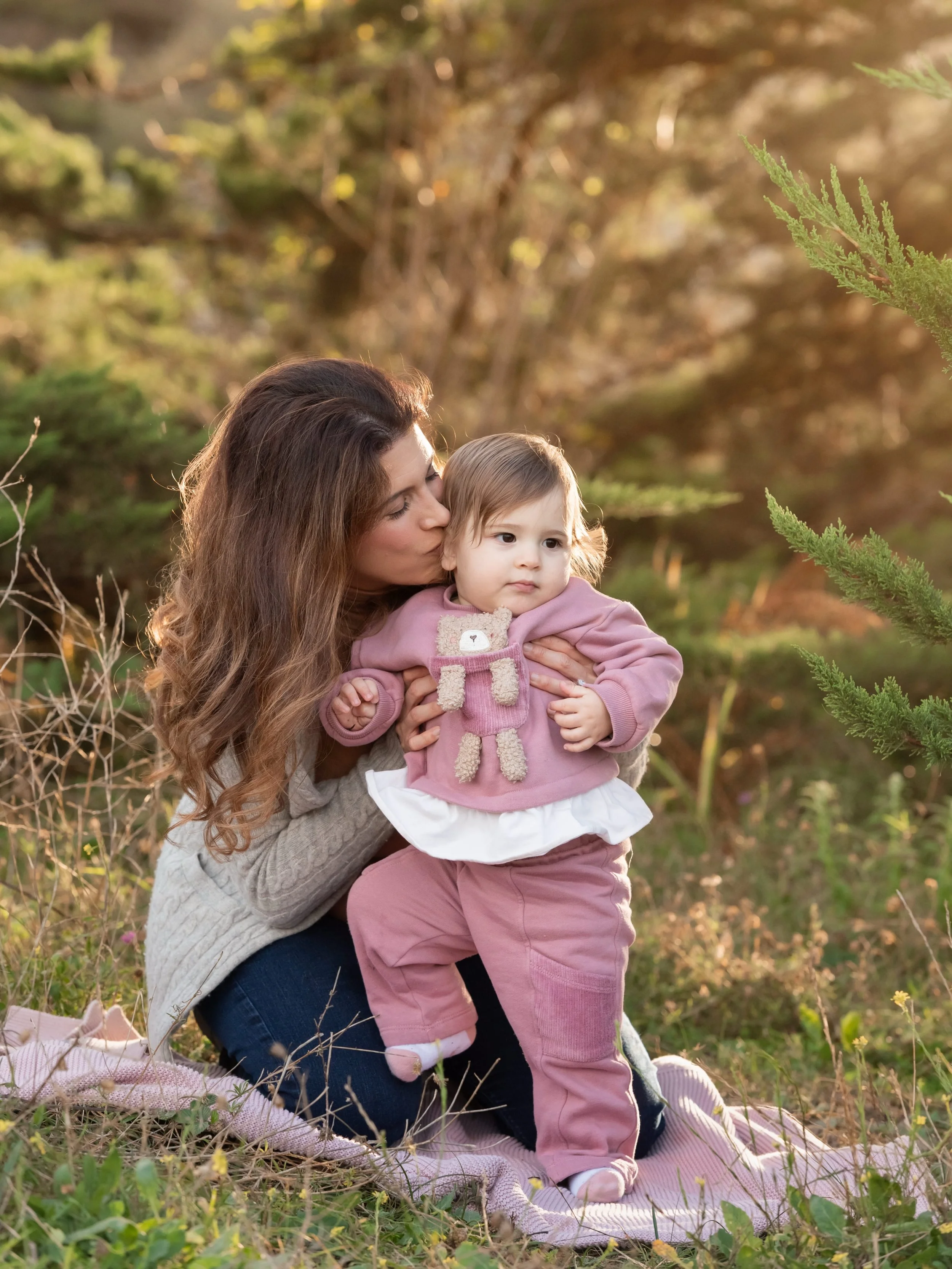 Hello autumn...

With your beautifully soft light, warm colours and cosyness, I can&rsquo;t wait to create magic for everyone booked in this month!