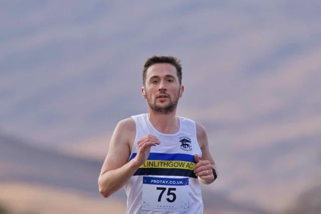 Sam O'Neill WINS Bridge of Orchy 10k
