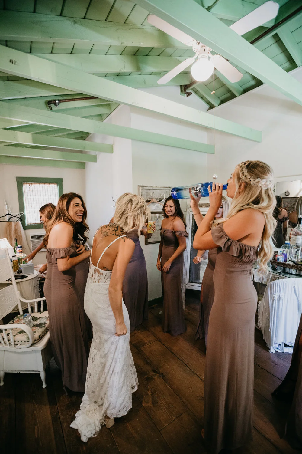 e919f-devlinwedding_gettingready86.jpg