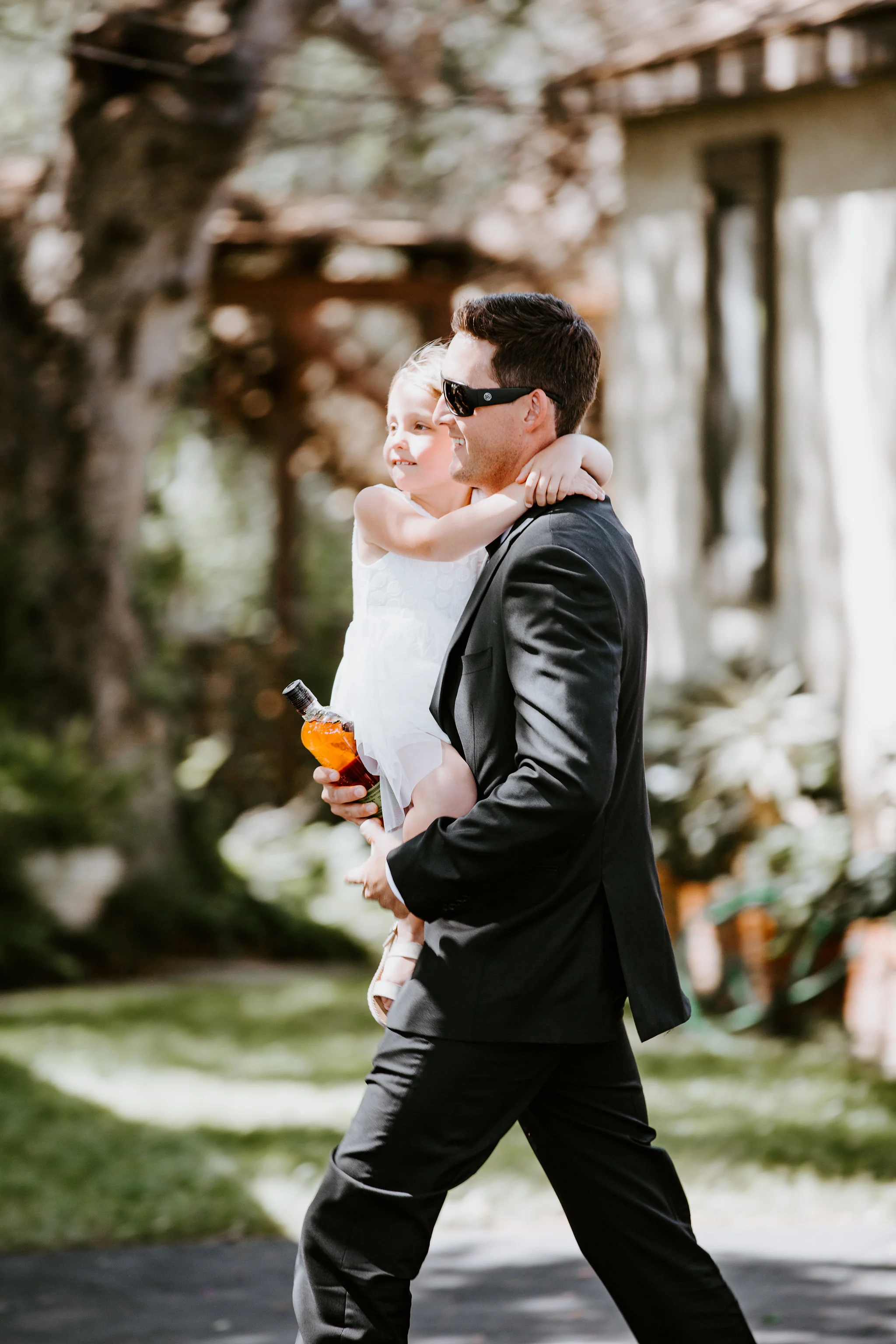 Kayla&Max_Groomsman1.jpg
