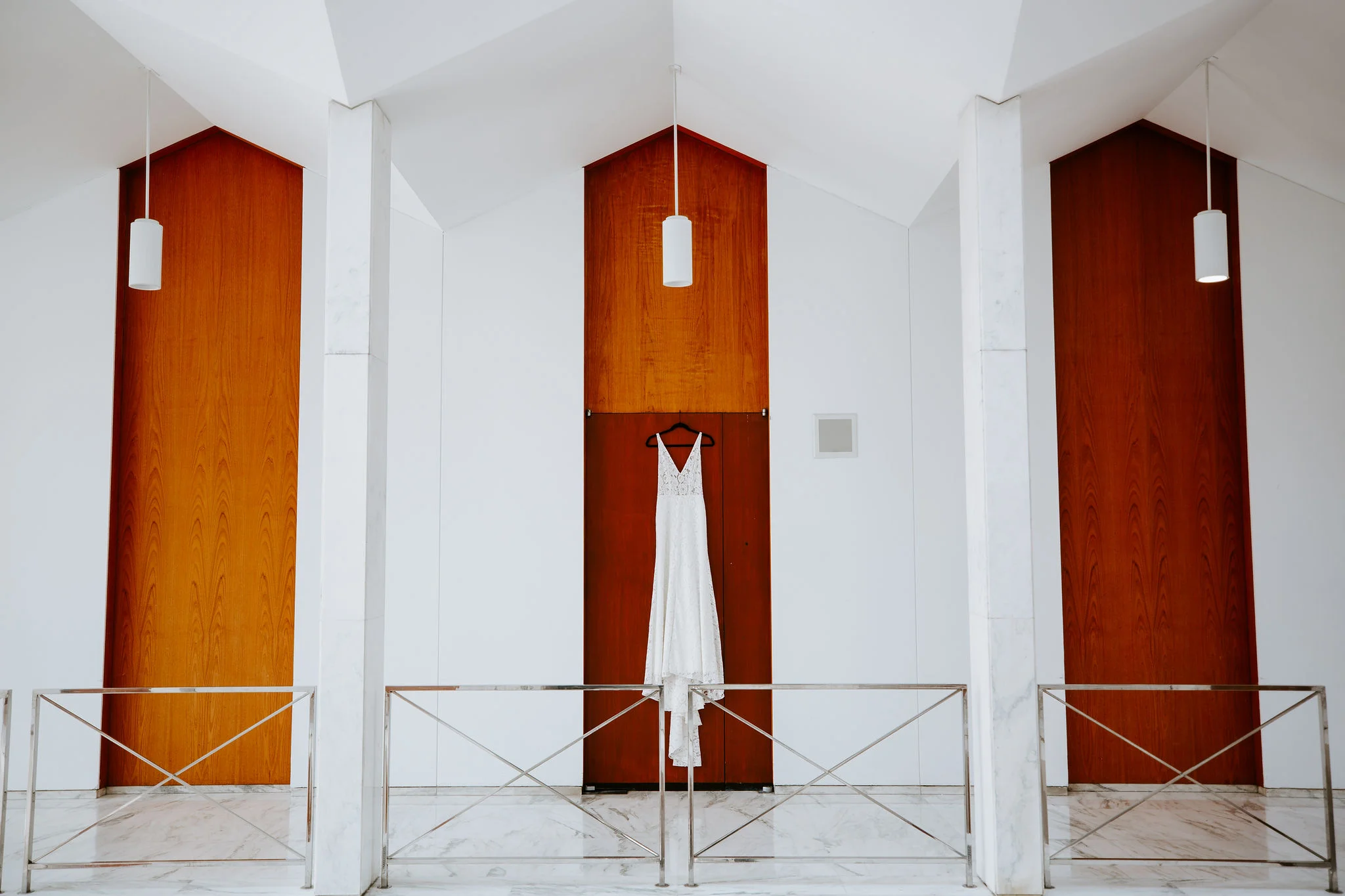 DetroitIndustrialWedding_Geoff&LyndsiPhotography_Alex&Jen_GettingReady6.jpg