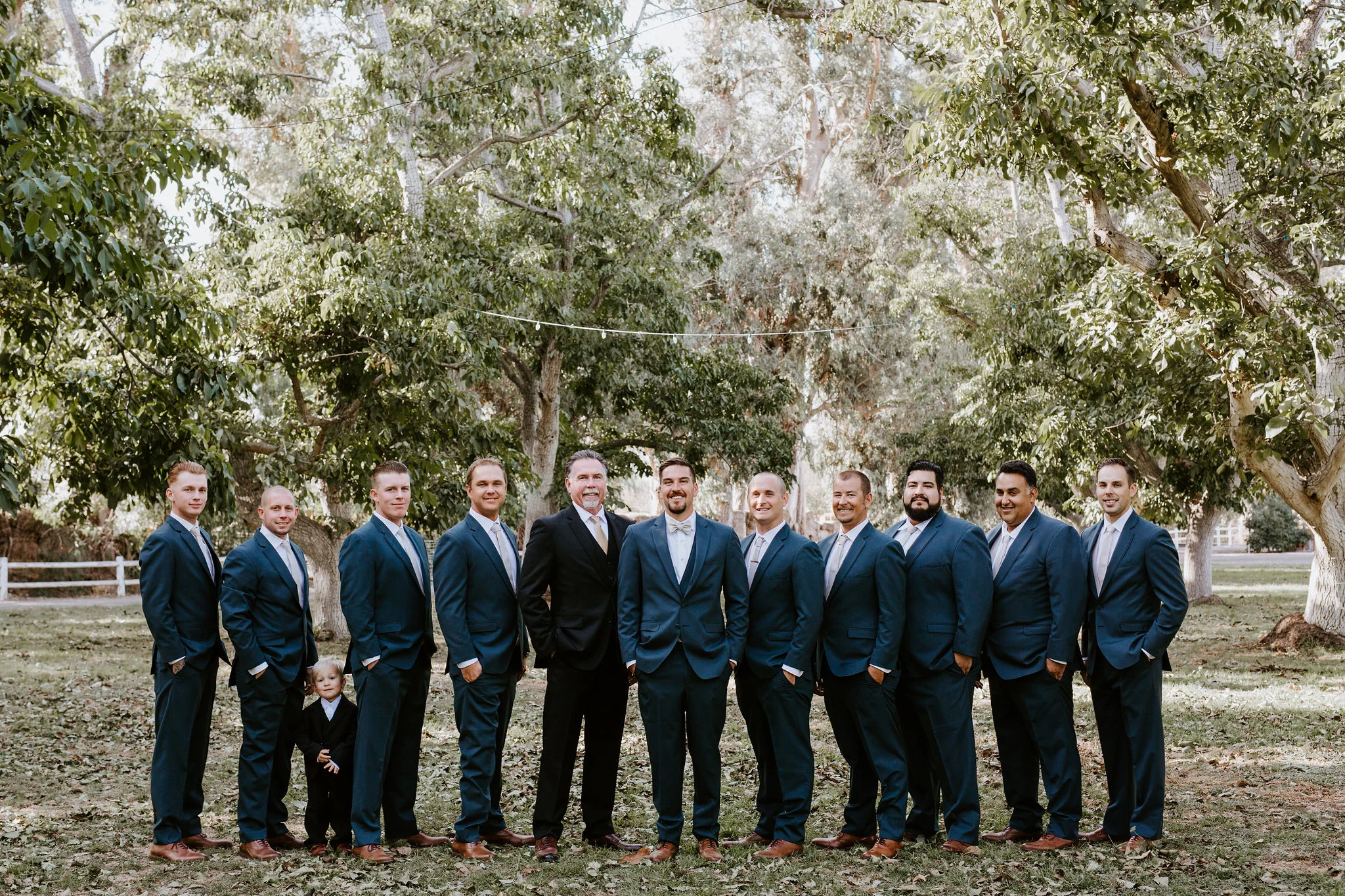 WalnutGroveWedding_Geoff&LyndsiPhotography_Casie&Matt_Groomsman24.jpg