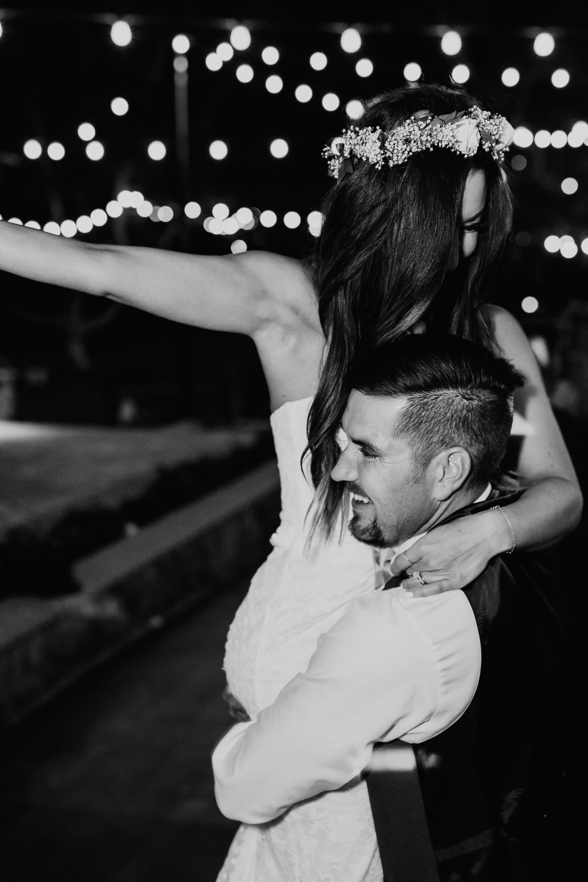 WalnutGroveWedding_Geoff&LyndsiPhotography_Casie&Matt_Reception328.jpg