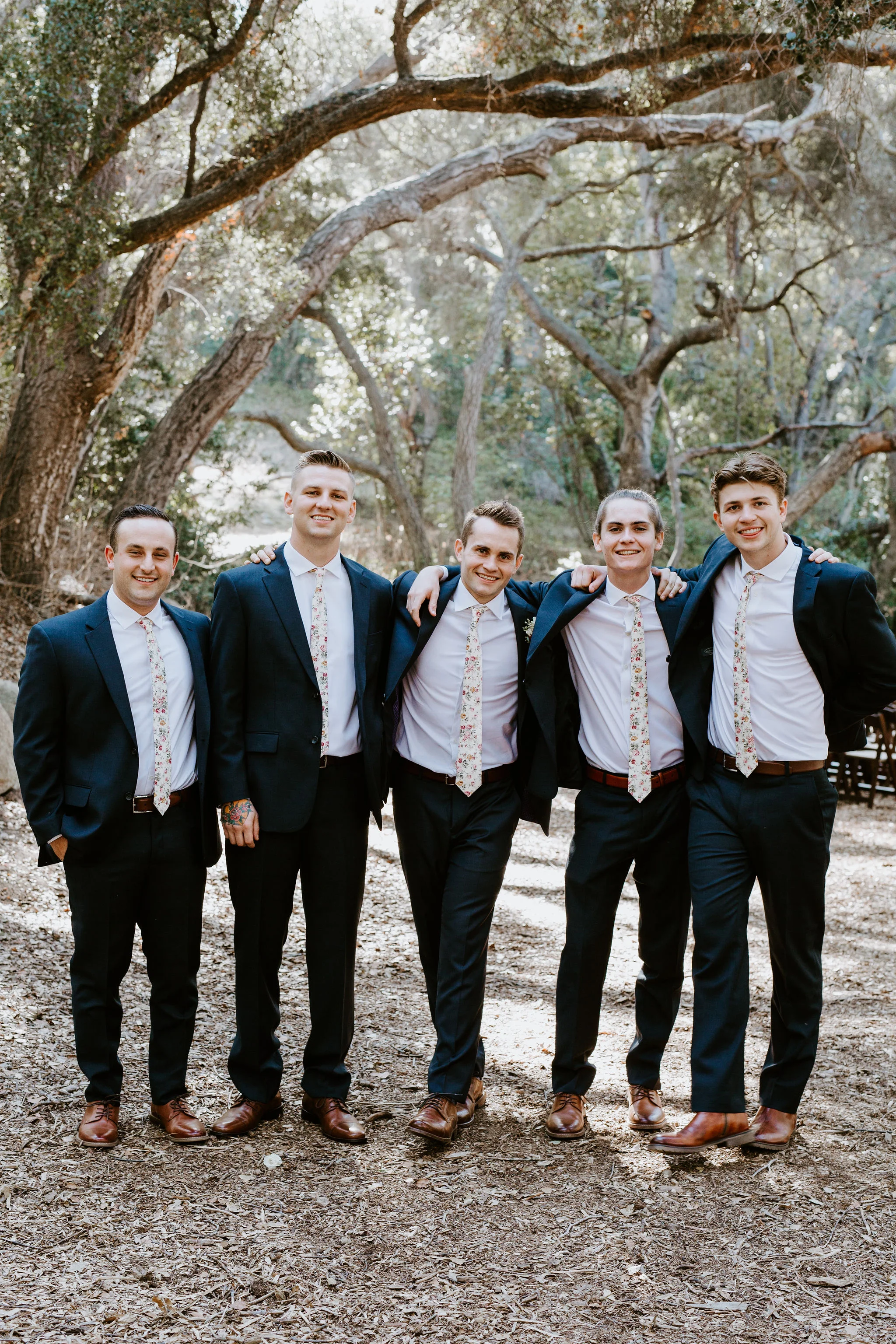SantaBarbaraMuseumofNaturalHistoryWedding_Geoff&LyndsiPhotography_Madi&Mike_Groomsman39.jpg