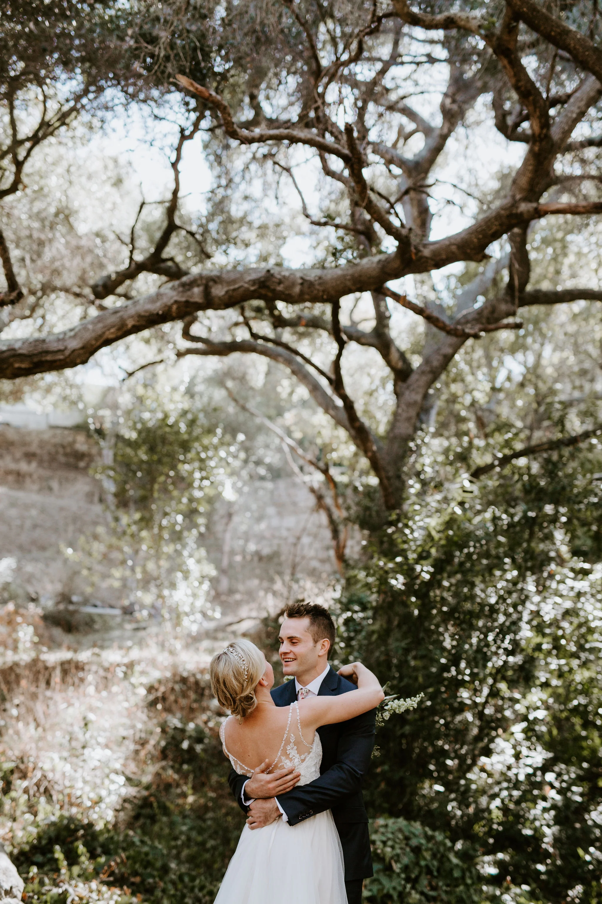 SantaBarbaraMuseumofNaturalHistoryWedding_Geoff&LyndsiPhotography_Madi&Mike_FirstLook30.jpg