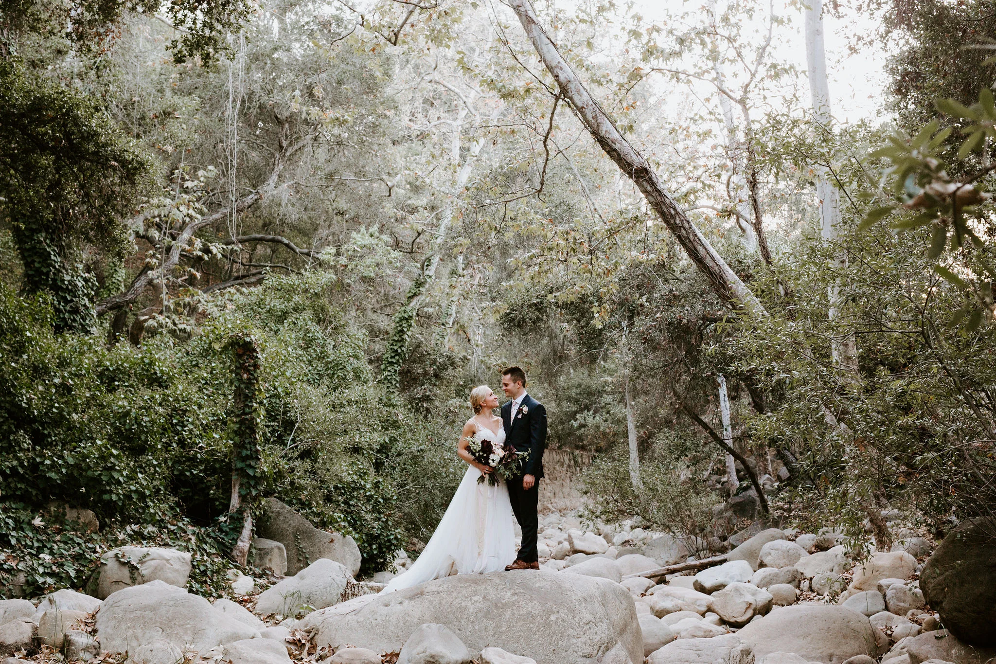 SantaBarbaraMuseumofNaturalHistoryWedding_Geoff&LyndsiPhotography_Madi&Mike_Romantics13.jpg