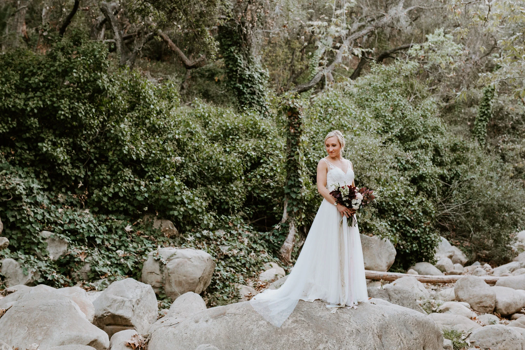 SantaBarbaraMuseumofNaturalHistoryWedding_Geoff&LyndsiPhotography_Madi&Mike_Romantics51.jpg