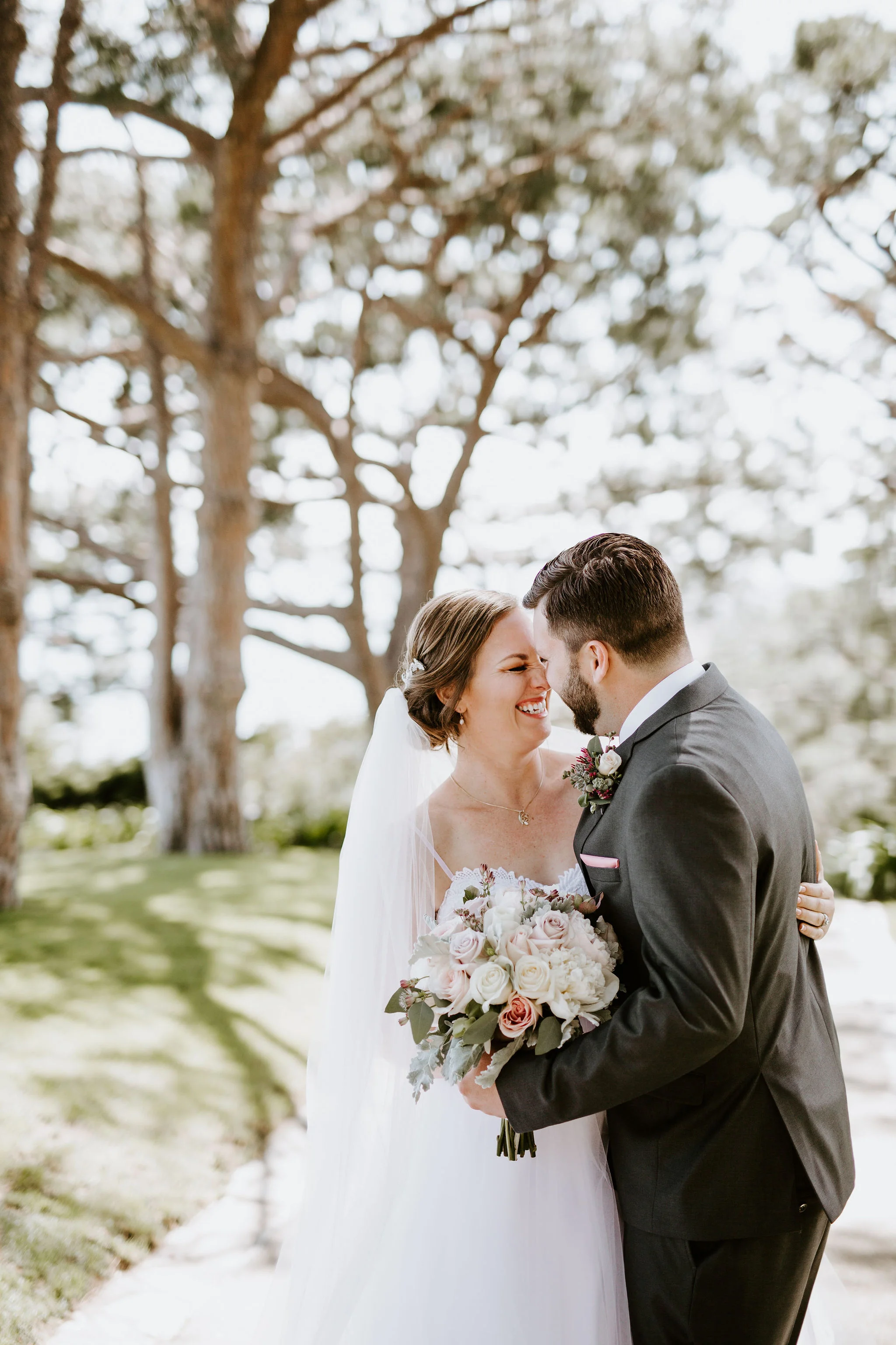 WayferersChaperWedding_Geoff&LyndsiPhotography_Hayley&Stephen_FirstLook30.jpg