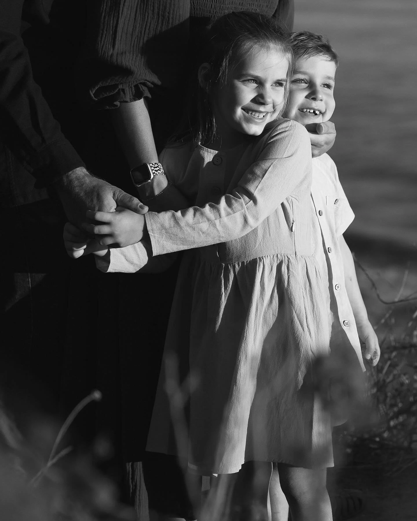 Family shoots are highlight of the fall season for us 🤎 this one was extra special with our dear friends, the Pecsock family. Can&rsquo;t beat running around, exploring, dancing, playing, and cracking up at uncle Geoff&rsquo;s fart jokes!!