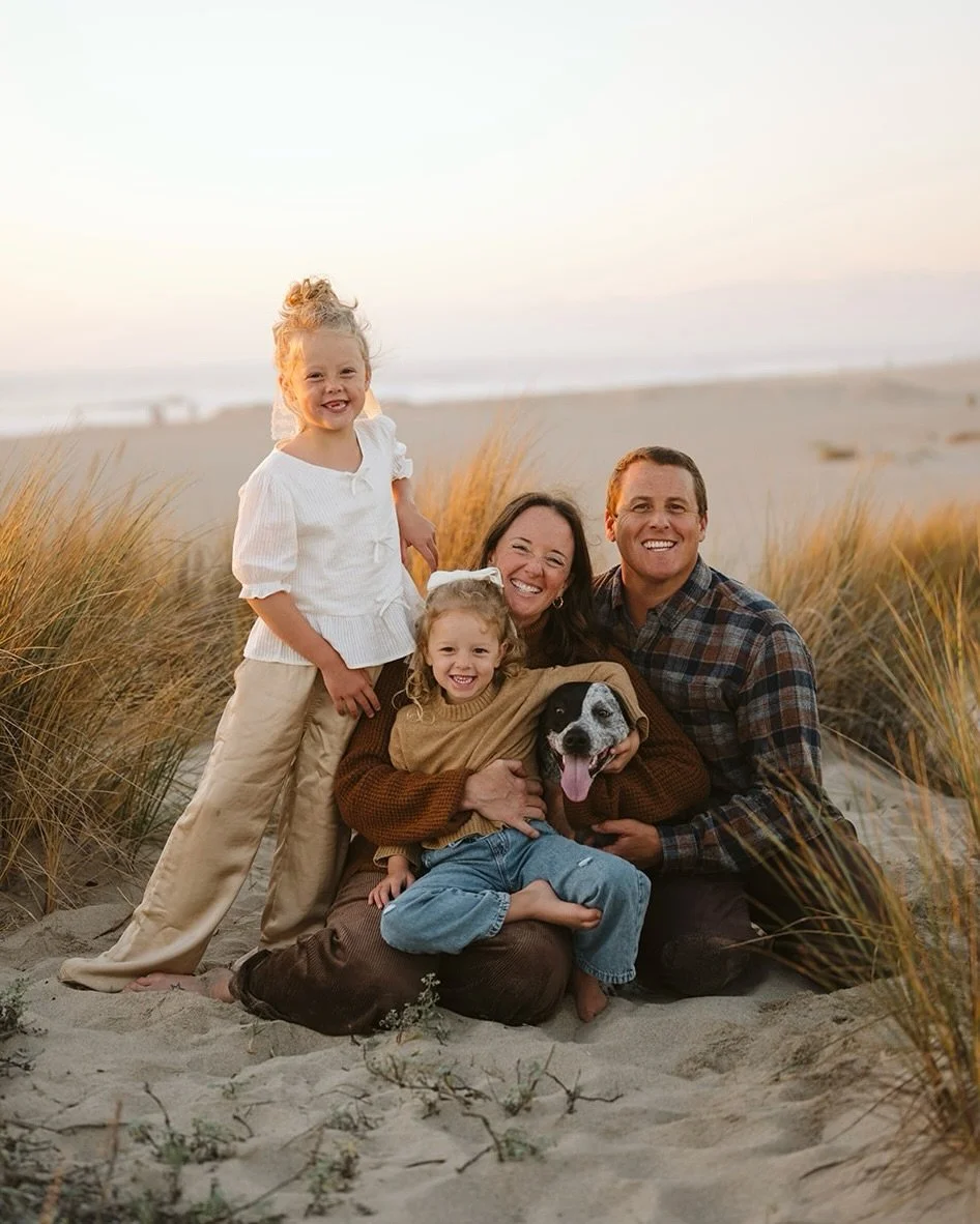 Starting the New Year with some of my most cherished photos from 2025 by sweet angel @jessica.eileen.drogosz 🤍 

Happy 2026, friends! I hate to put anything negative with these happy moments but tbh 2025 was a really hard year for me personally. Beh