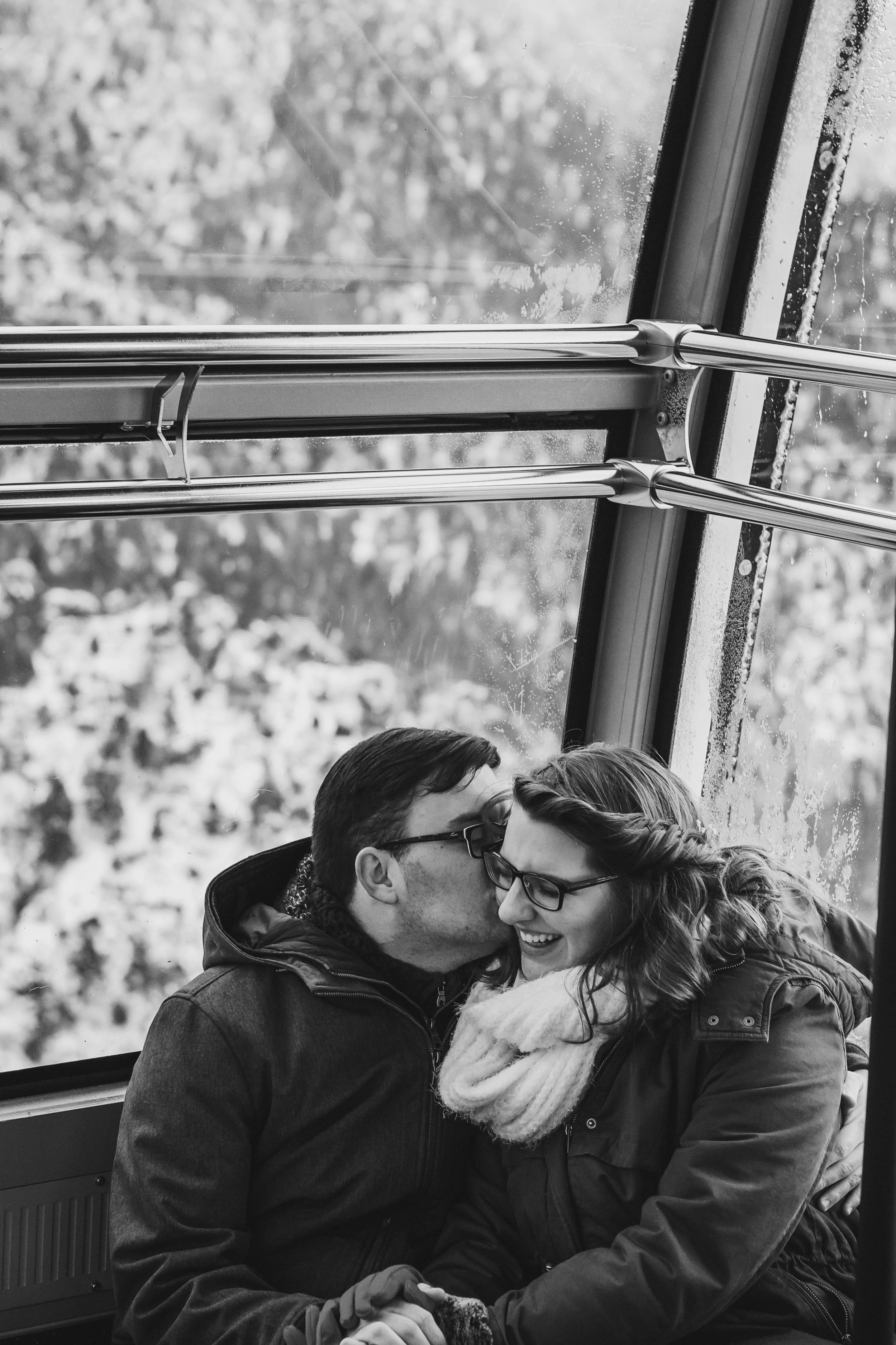 laurenanddylan4bw.jpg