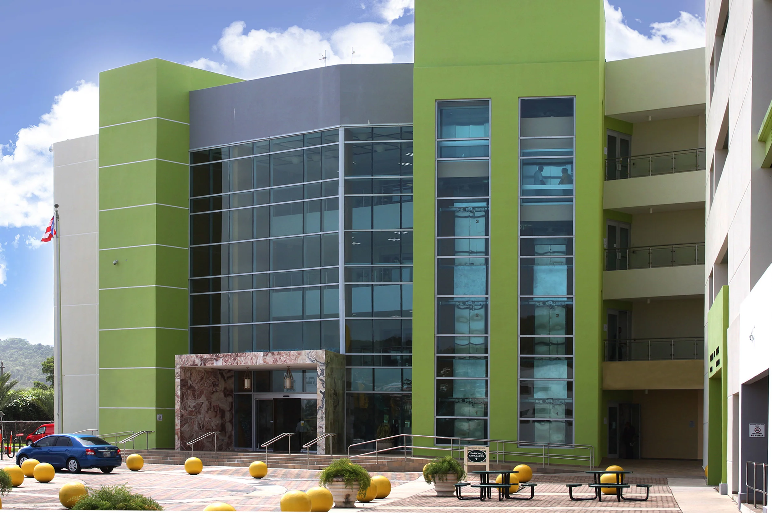 hUMACAO-rEVI.jpg