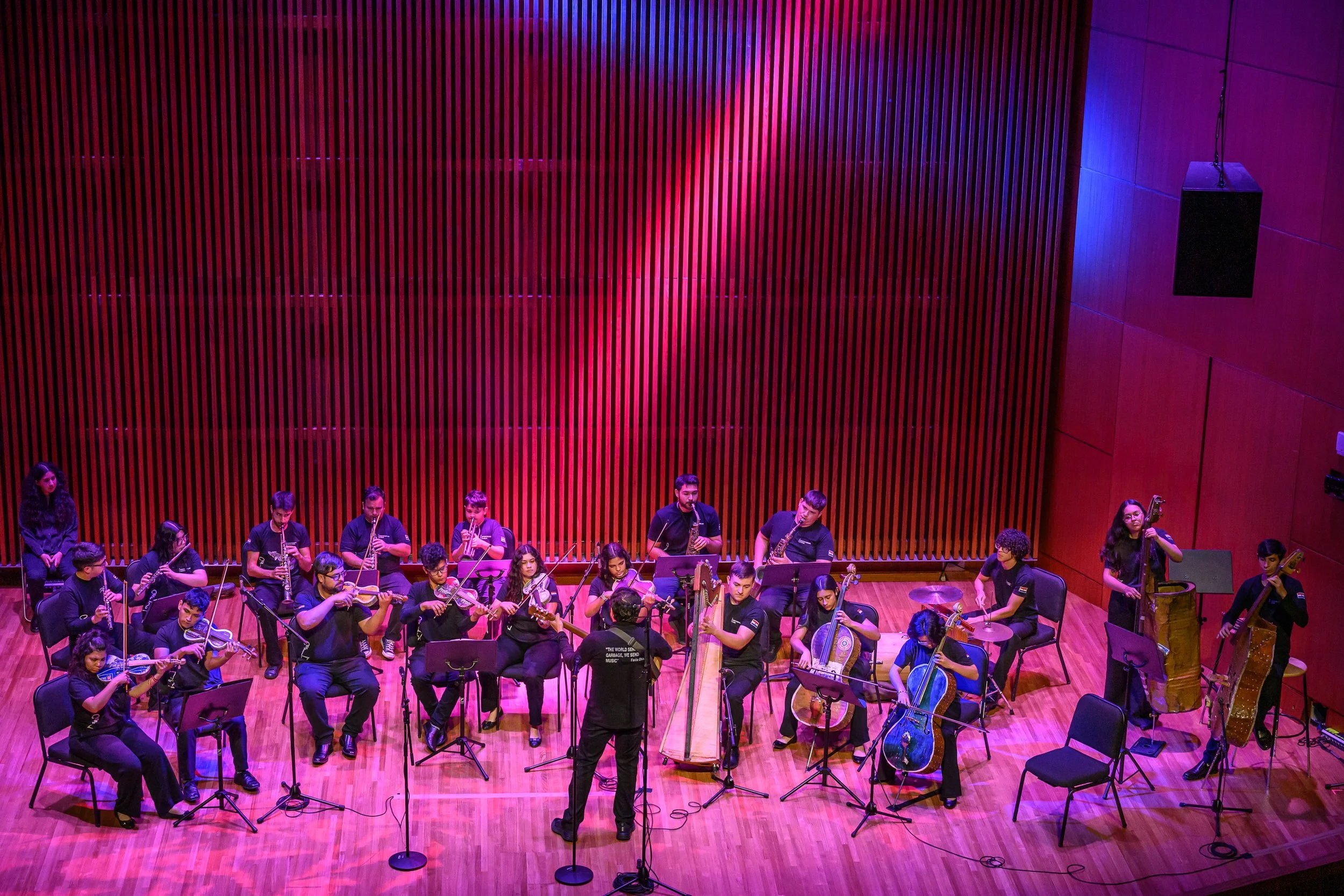 Recycled Orchestra - Alnoor Meralli 36.jpg