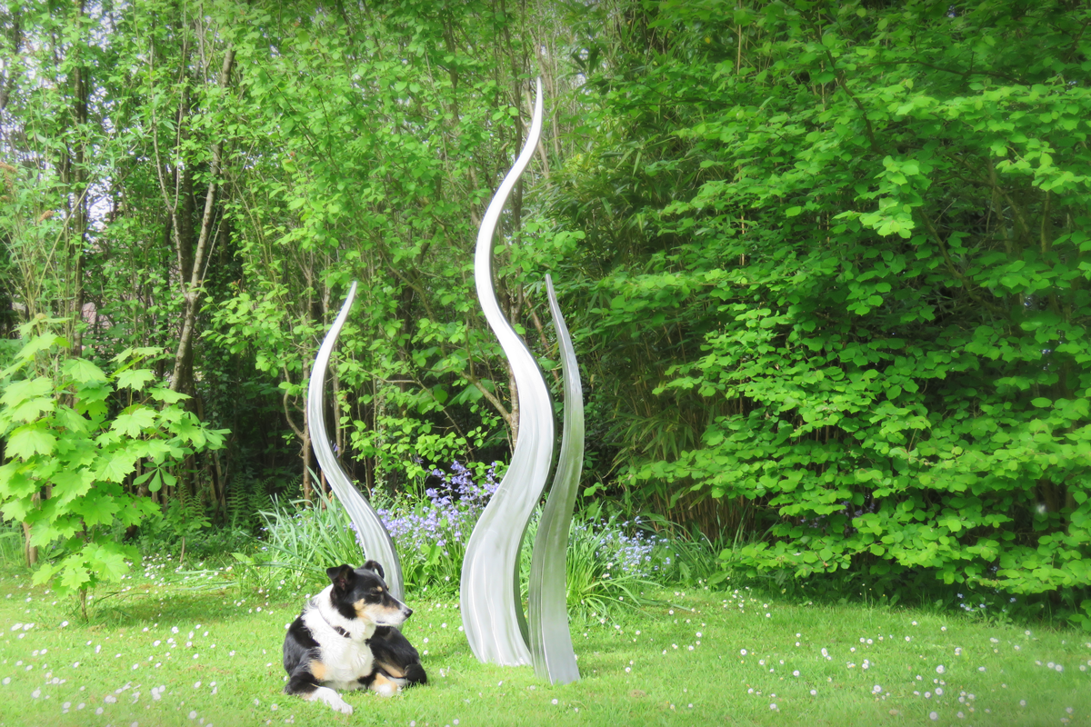 Silver-grass-Dog.png