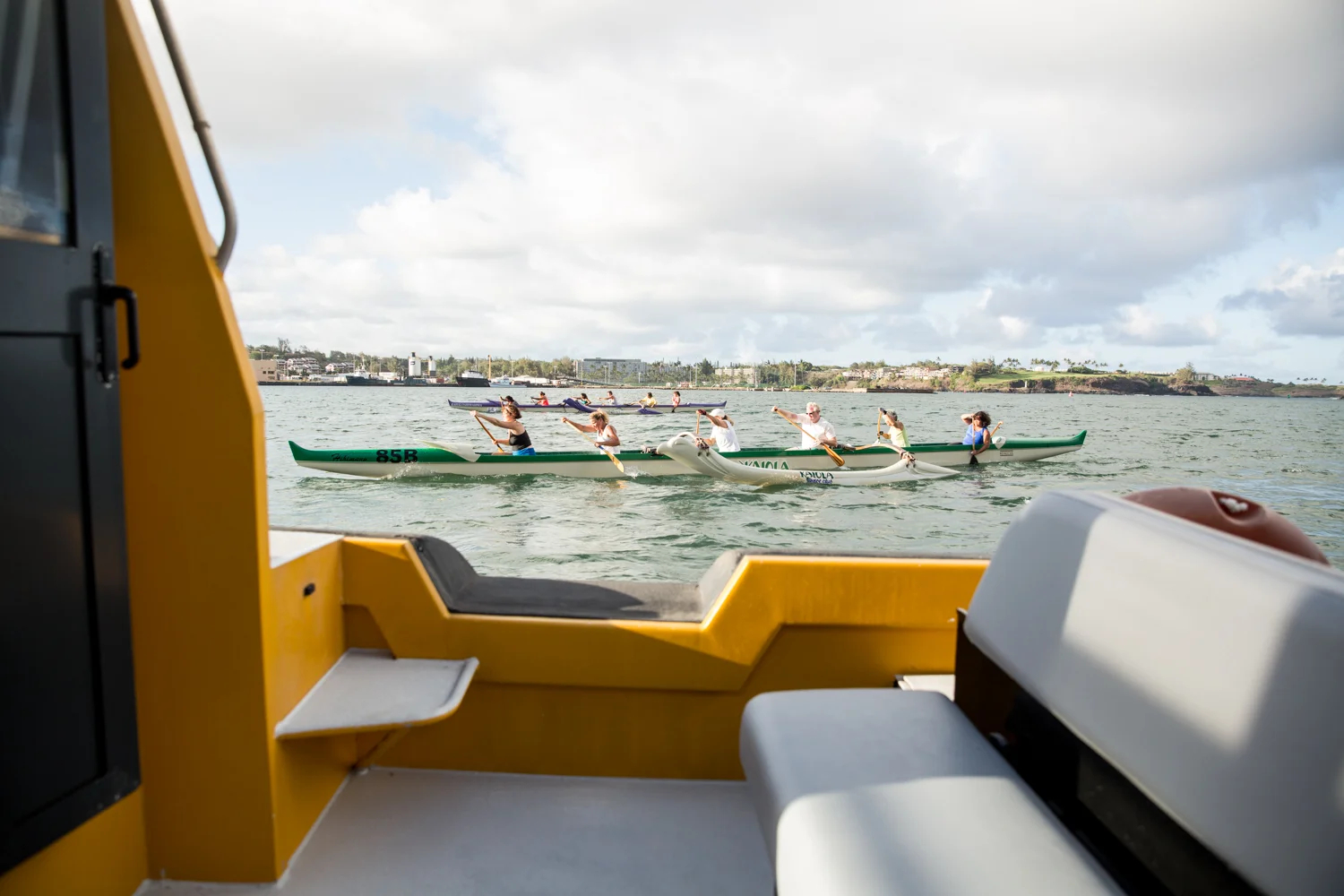 boat_canoes.jpg