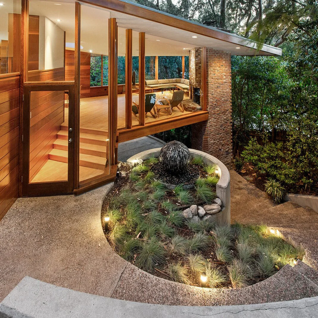 Living in a Lautner Home