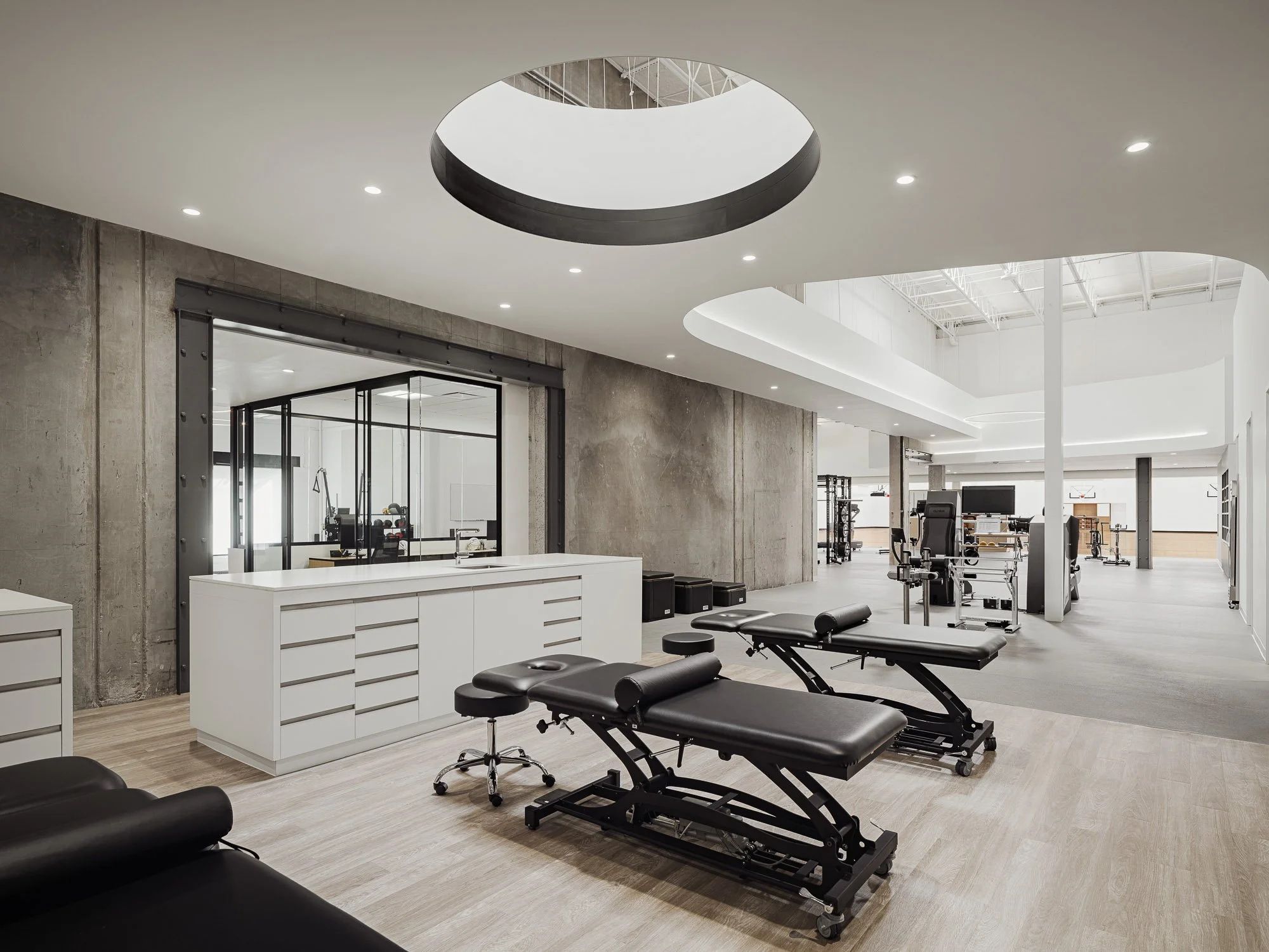 Image of Phoenix Mercury courtesy of genseler.com