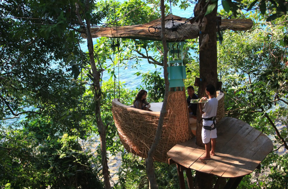 Images courtesy of nomadicresorts.com