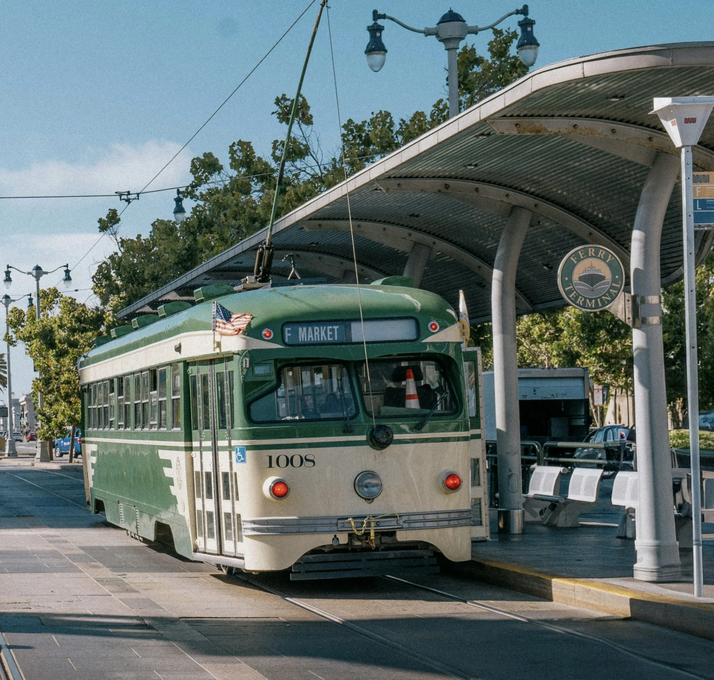 Photo by Vinicius Brasil. Unsplash