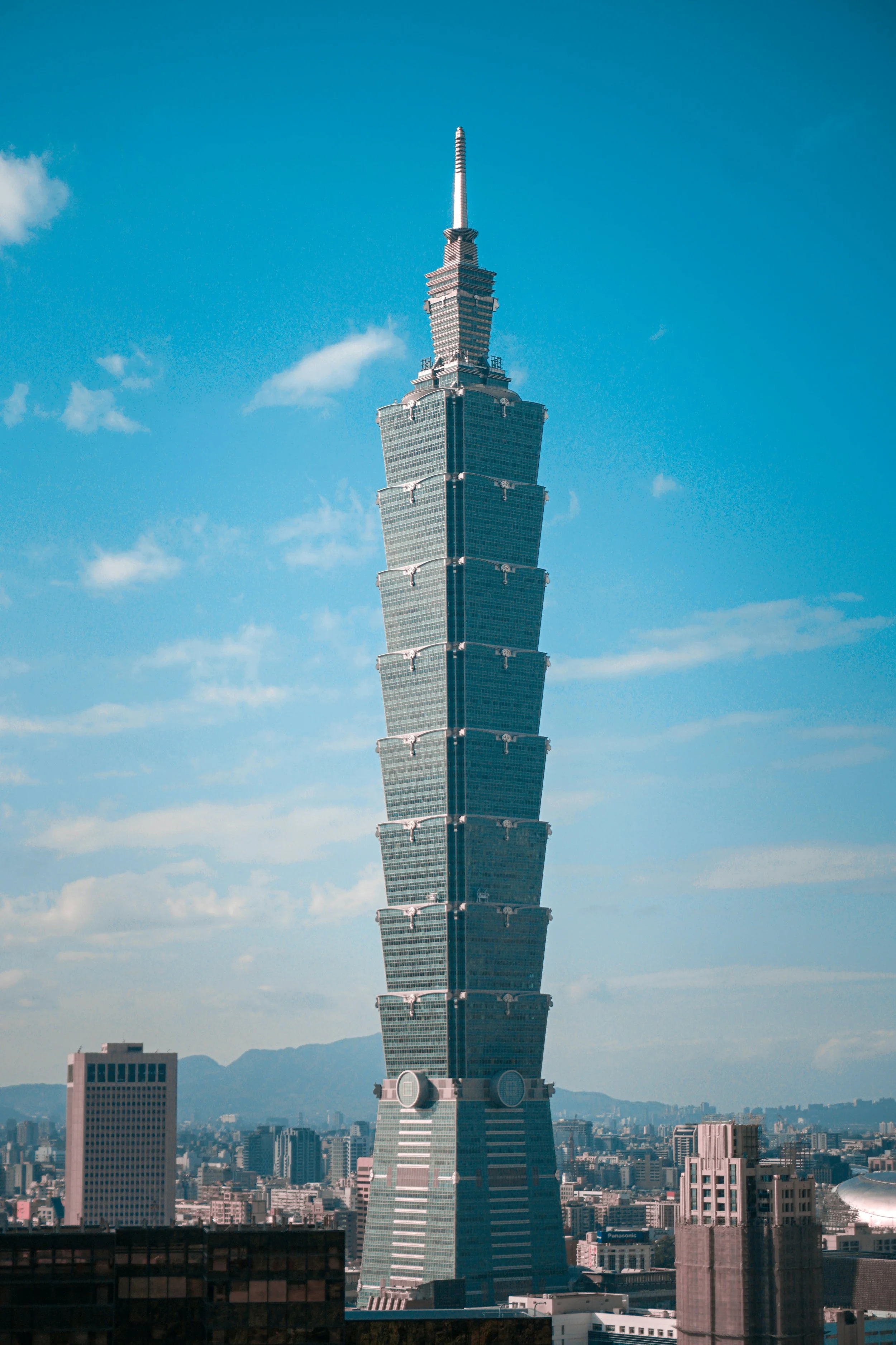 Photo by Lisanto 李奕良 on Unsplash