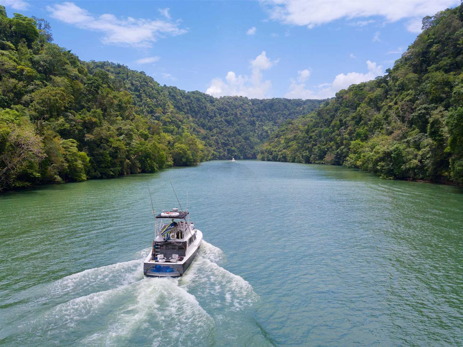 Reel Action heading up the river of Rio Dulce