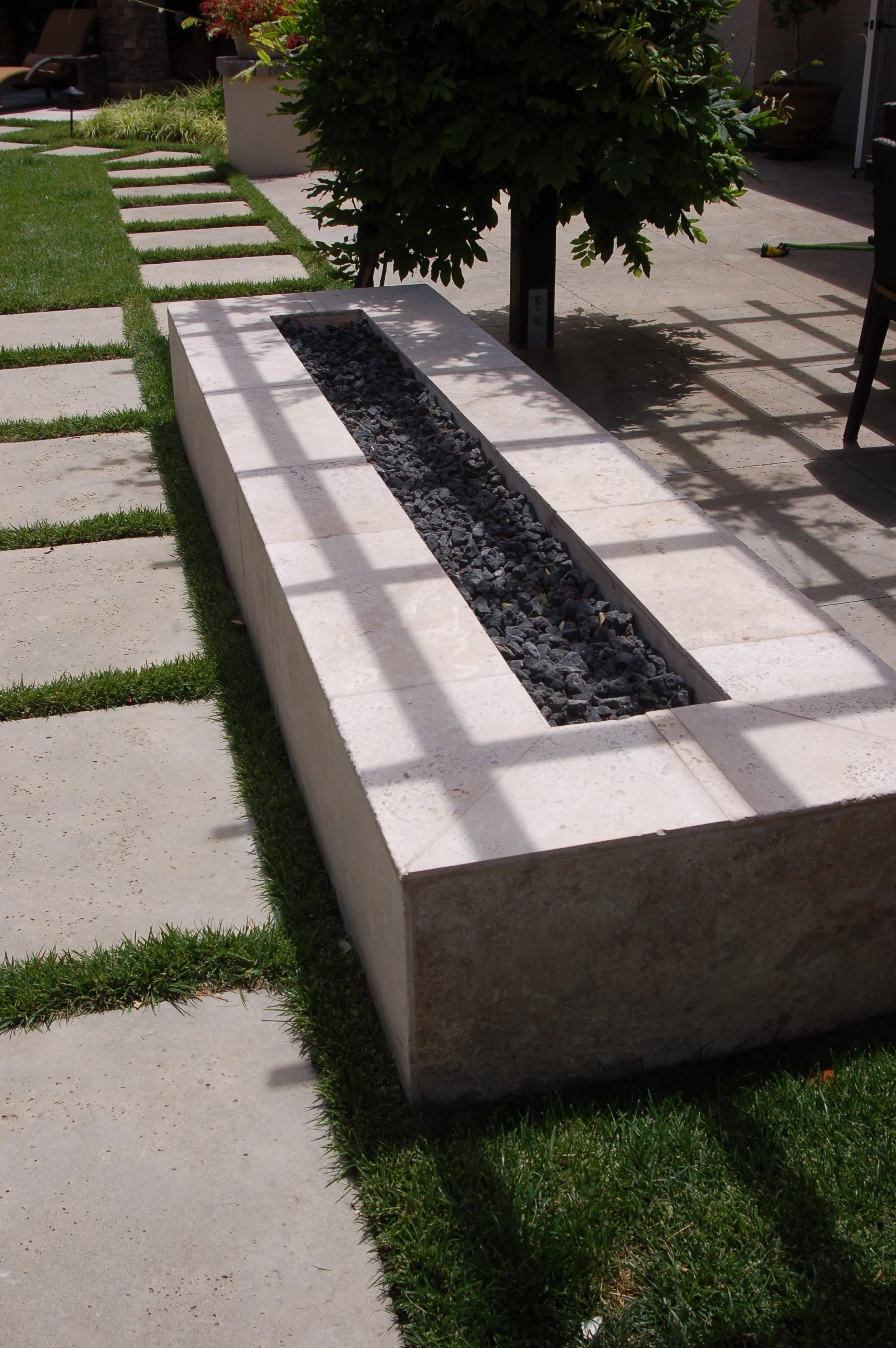 sleepy-hollow-modern-mediterranean-fire-pit.jpg