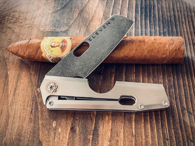 Cigar cutter knife. Thinner profile.