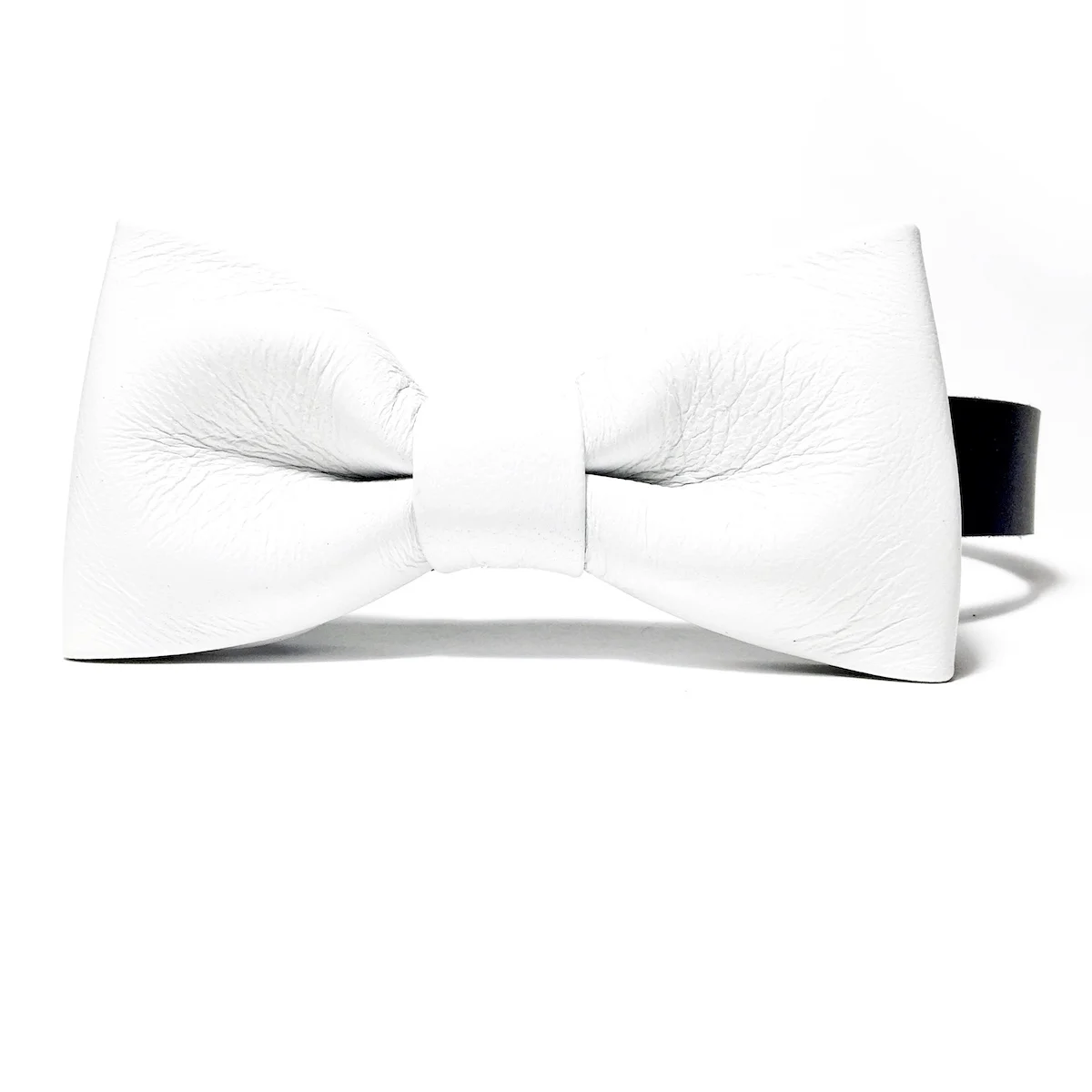 Bowtie_white_f_19.jpg