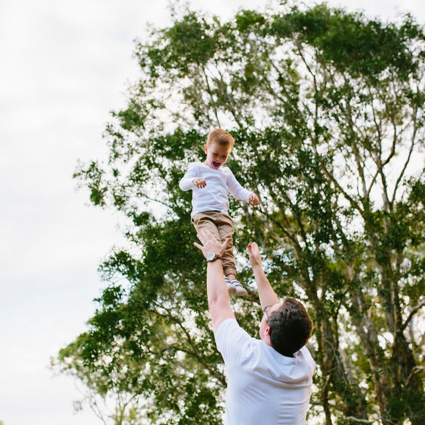 In the afternoon sun, I had the joy of capturing the sweetest father and son moment. The laughter was so loud and infectious! 

I am so grateful to capture these minutes of pure happiness, it's a reminder to cherish every precious second. 💖☀️

#your