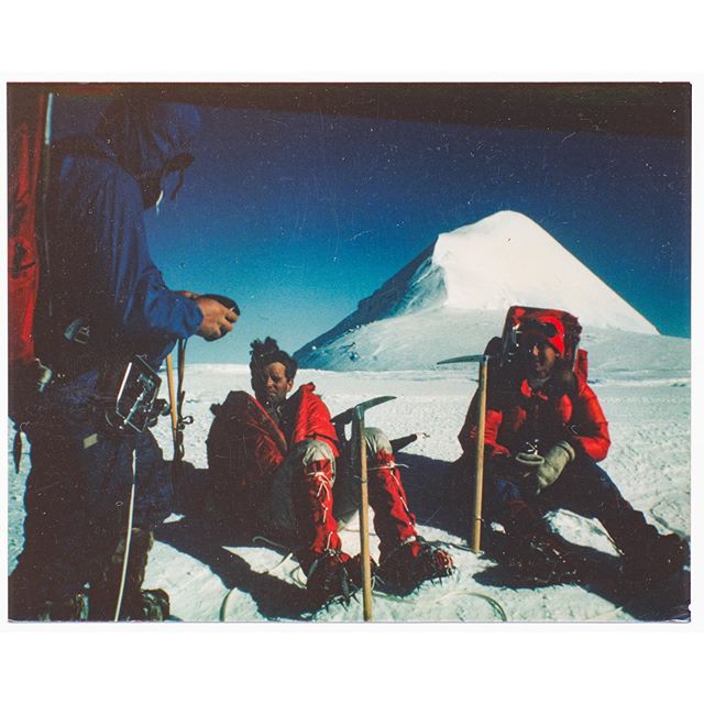 Just found a new photo of #RFK and #JimWhittaker when looking through some scans of Dee Molenaar&rsquo;s slides from the 1965 climb. #mtkennedy #docfilm #archival #yukon #moutaineers