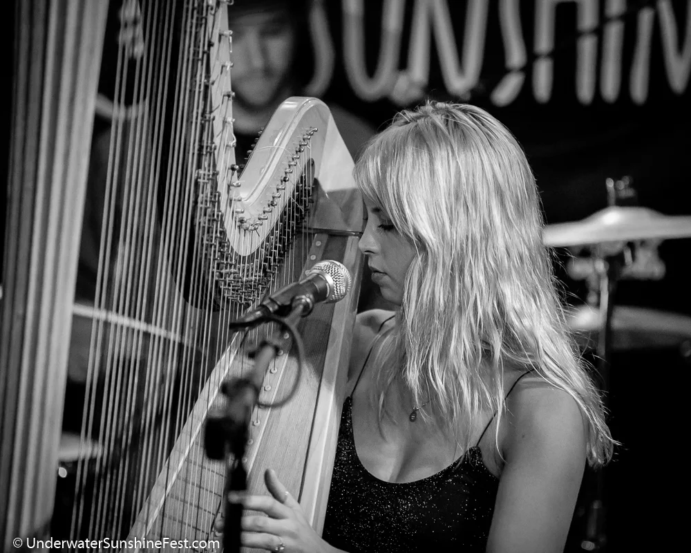 Mikaela Davis, Underwater Sunshine Fest, 10/2018 | Photo Credit: Dan Vasta ©2018, Underwater Sunshine Festival, All Rights Reserved.