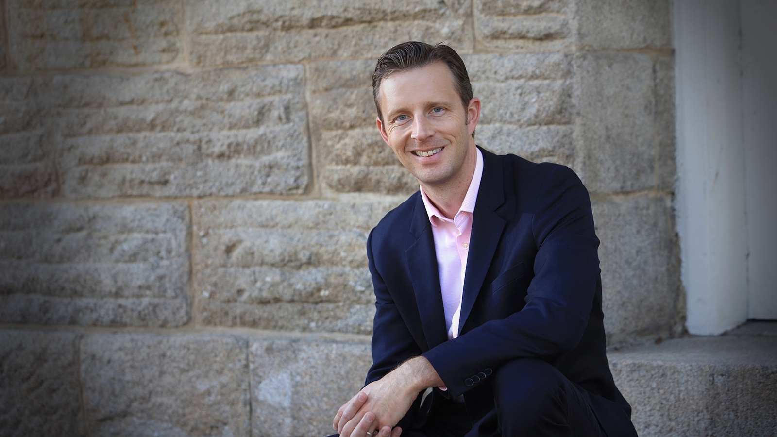 ZACH FRIEND AUTHOR ◆ LEADER ◆ INNOVATOR ON MESSAGE