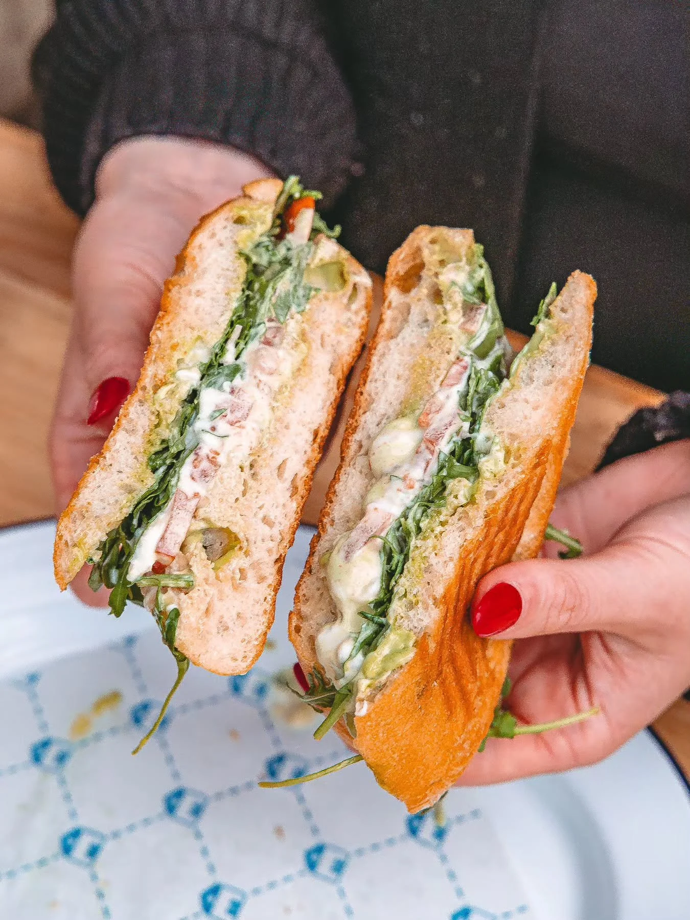This isn&rsquo;t your average grilled cheese. Creamy burrata meets roma tomatoes, arugula, and basil-pinenut pesto aioli, all pressed between toasty grilled ciabatta. 🥪

Tap the link in bio to order ahead! 🔗 #bluebarngourmet 

⁣
⁣
⁣
⁣
⁣
#sfeats #fr