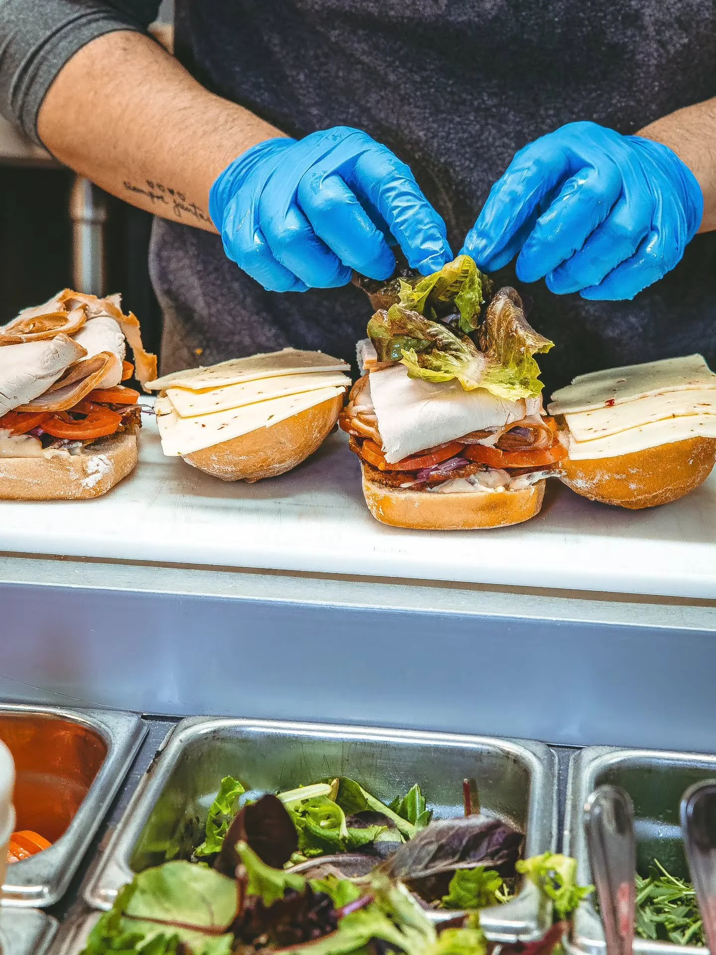 POV: Your lunch is almost ready. 🥪👏 

Order ahead by clicking the link in our bio today! 🔗 #bluebarngourmet 

⁣
⁣
⁣
⁣
⁣
#sfeats #freshingredients #sfrestaurants #letseatsf