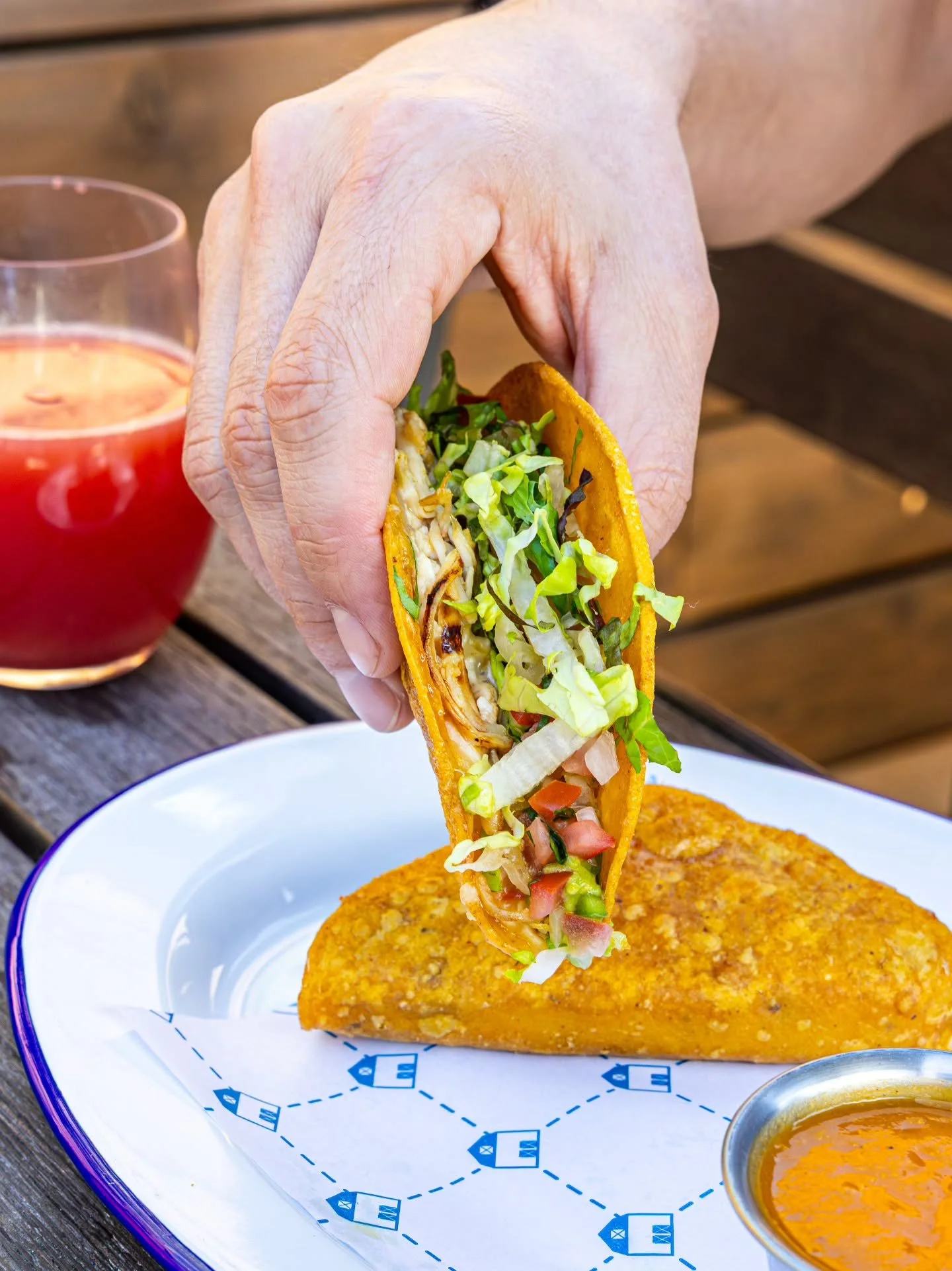 Tuesday = Tacos 🌮

Please note that tacos are available exclusively at our Cole Valley and Novato locations. 📍 

Tap the link in bio to order ahead! 🔗 

⁣
⁣
⁣
⁣
⁣
#bayareaeats #freshingredients #bayareafoodies #tacotuesday #tacos