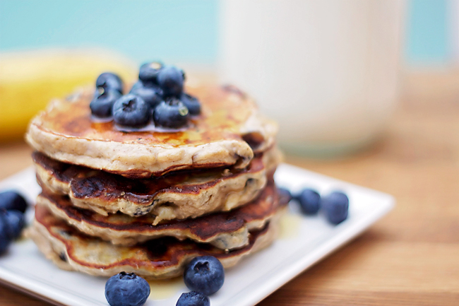 banana-protein-pancakes-main-image1.jpg