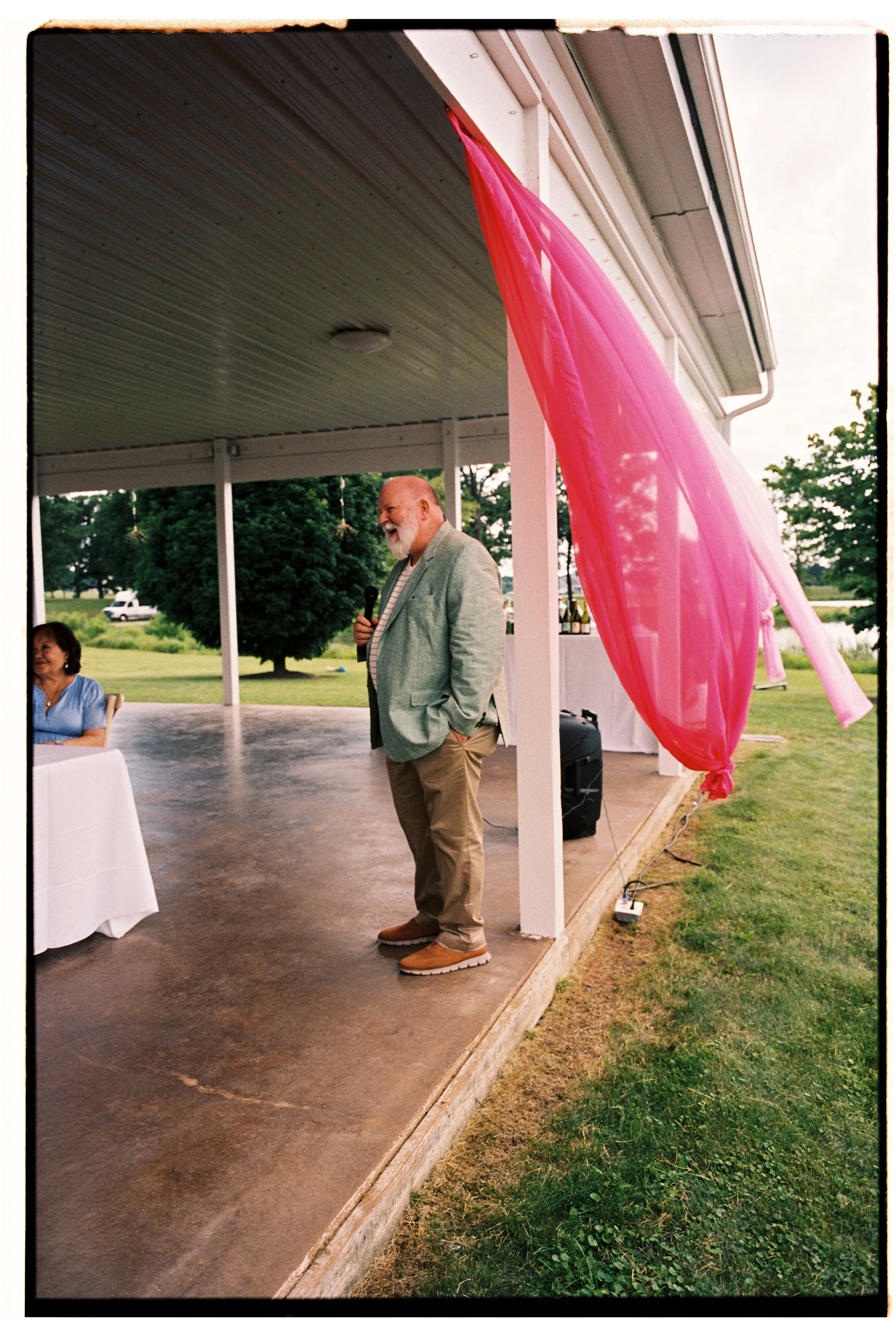 RB_2901_Portra 400_000135-R1-050-23A-Edit.jpeg