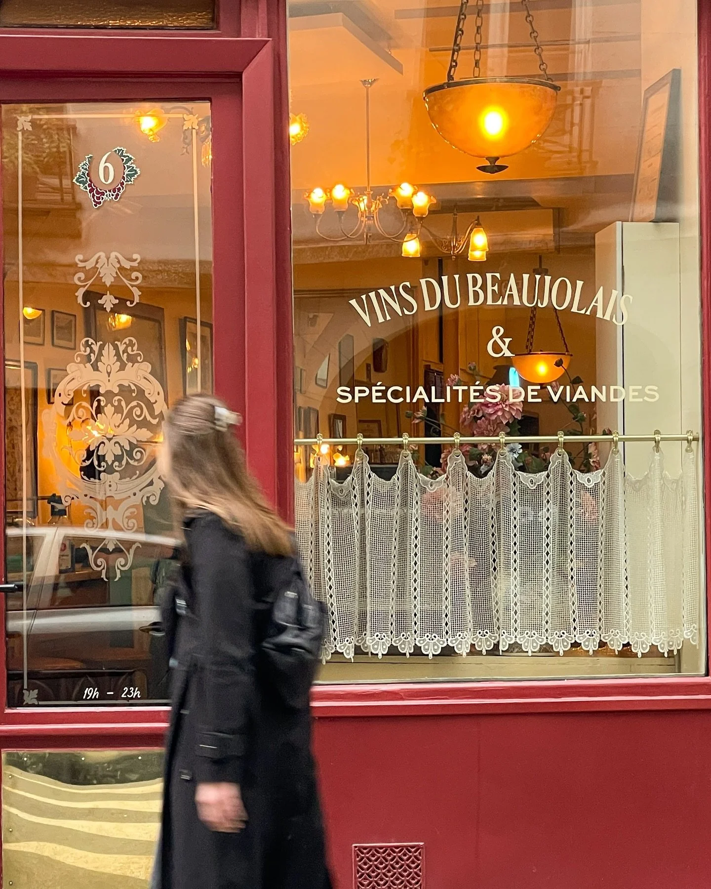 still on my list to dine at the charming @bistrotdestournelles in the Marais ~ hopefully soon! ⚜️

#bistrotdestournelles #maraisparis #parisbistro