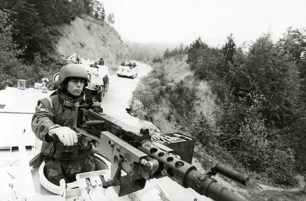 BA01, den första svenska kontingenten ner till krigets balkan, kastades rakt in i ett krig. Foto: Jonas Lindqvist/Scanpix