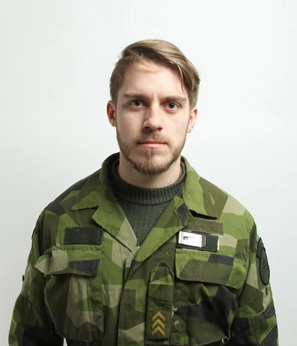 Per Wallin heter jag och är utgivare av nyhetsbrevet Militärt.