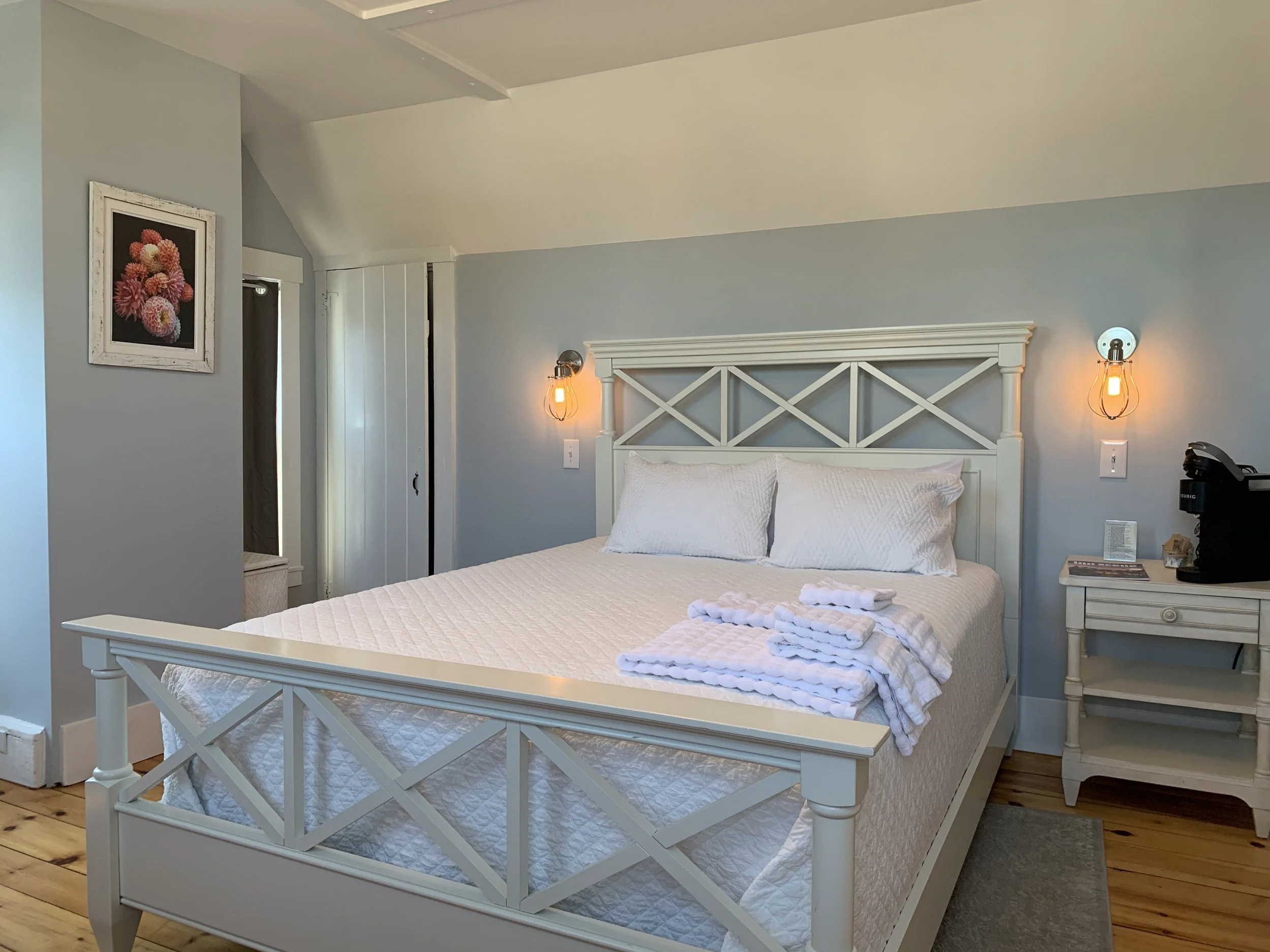 RELAX: rooms — Sea Street Inn