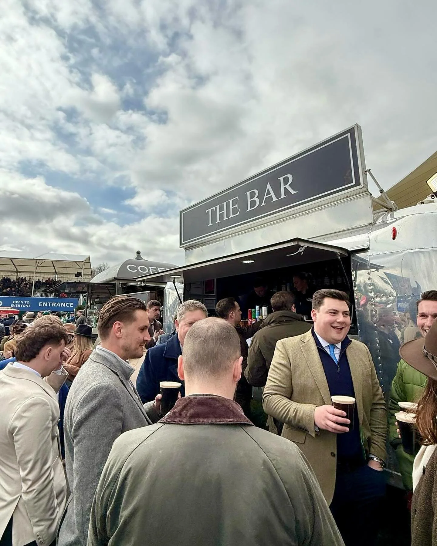 Day 3 at Cheltenham Races and the Guinness is flowing! 🍻🏇 

Join us for the best pints and the thrill of the races &ndash; it&rsquo;s a winning combo! 🤩

#cheltenhamraces #Guinness #cheltenham #day3 #racedayvibes