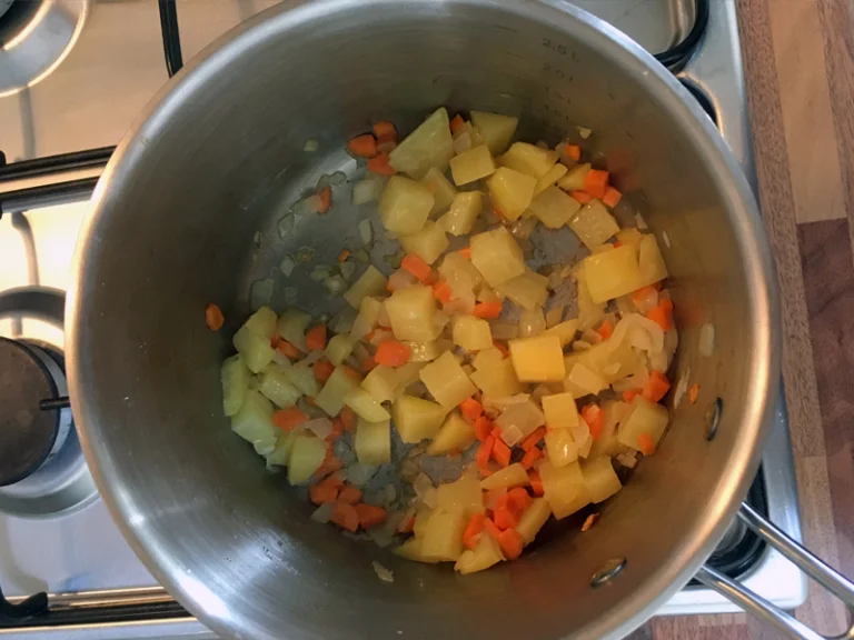 one-owl-please_springtime-soup-recipe_5.jpg