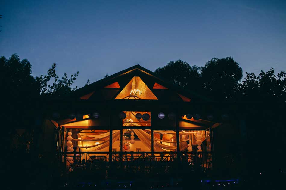 berry-delightful-restaurant-night.jpg