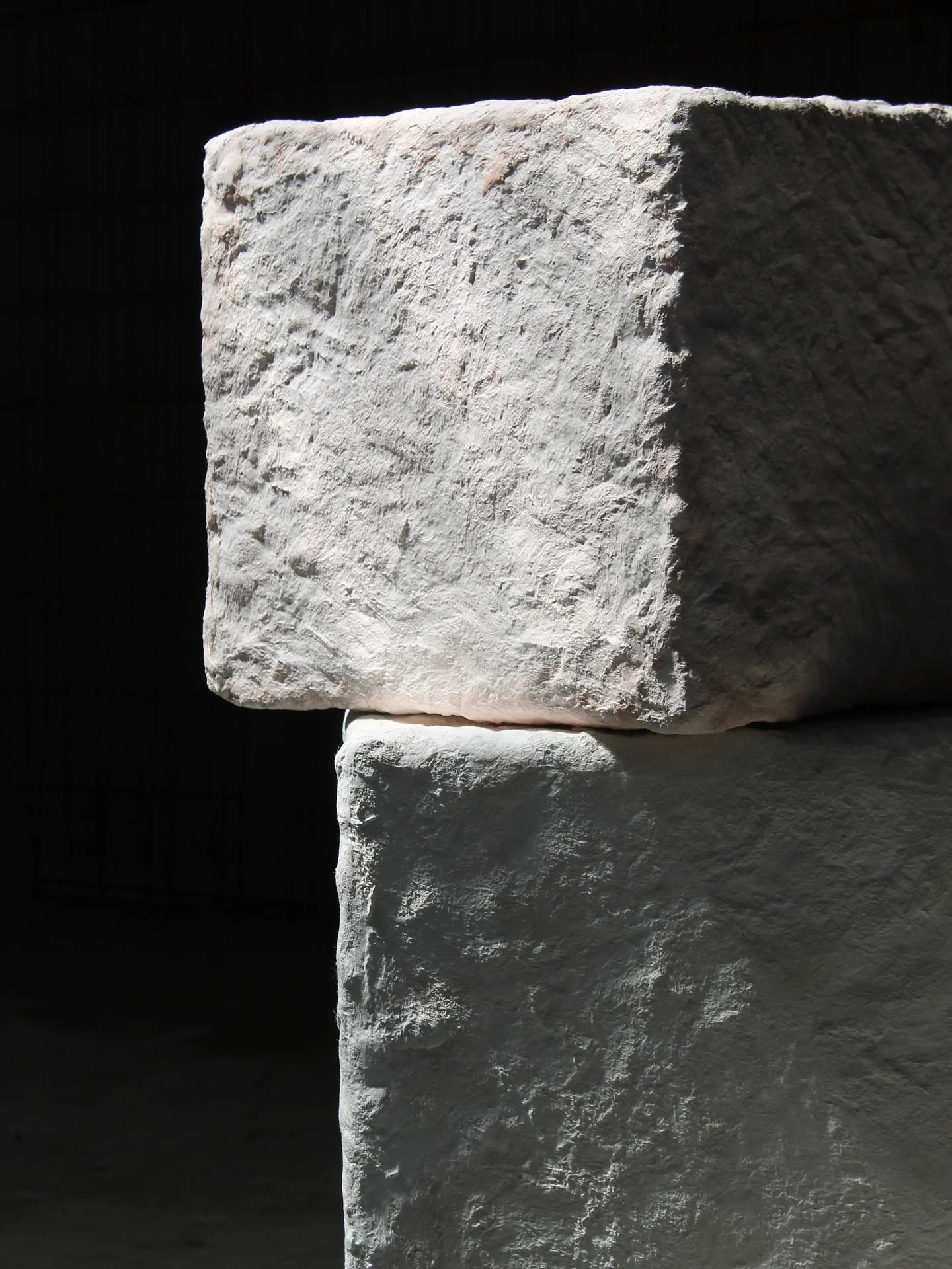 Fibre Cubes 

Handcrafted pedestal / side-table made from waste fibre &amp; plaster. Can be made in a variety of sizes and colour-tones. 

Surface design side-table pedestal retail objects bio based interiors handcrafted bespoke custom materials